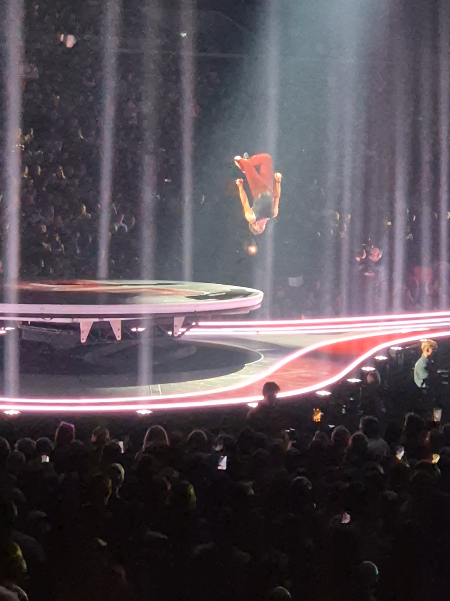@Pink and glitter ๐ธ๐