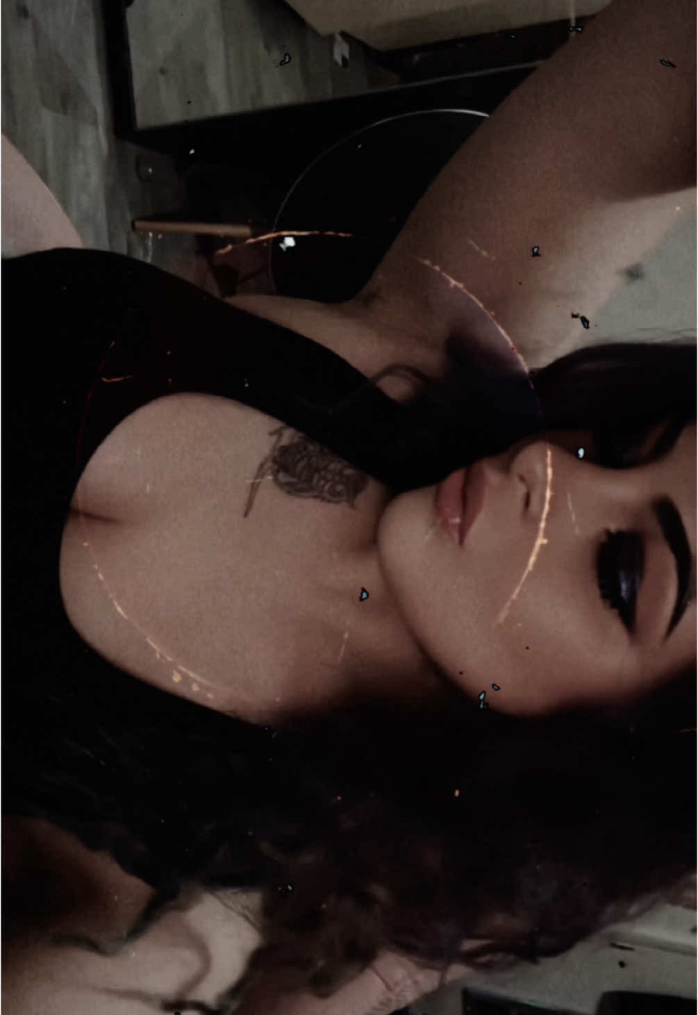 @ELLSANTOZ✨