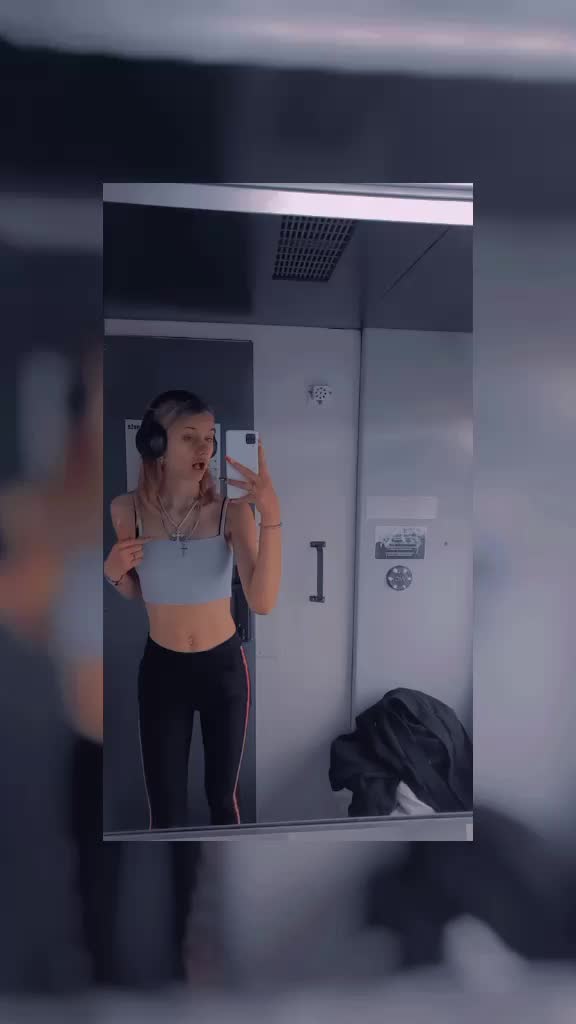 @ITS_NOT_EMILIA❤️❤️