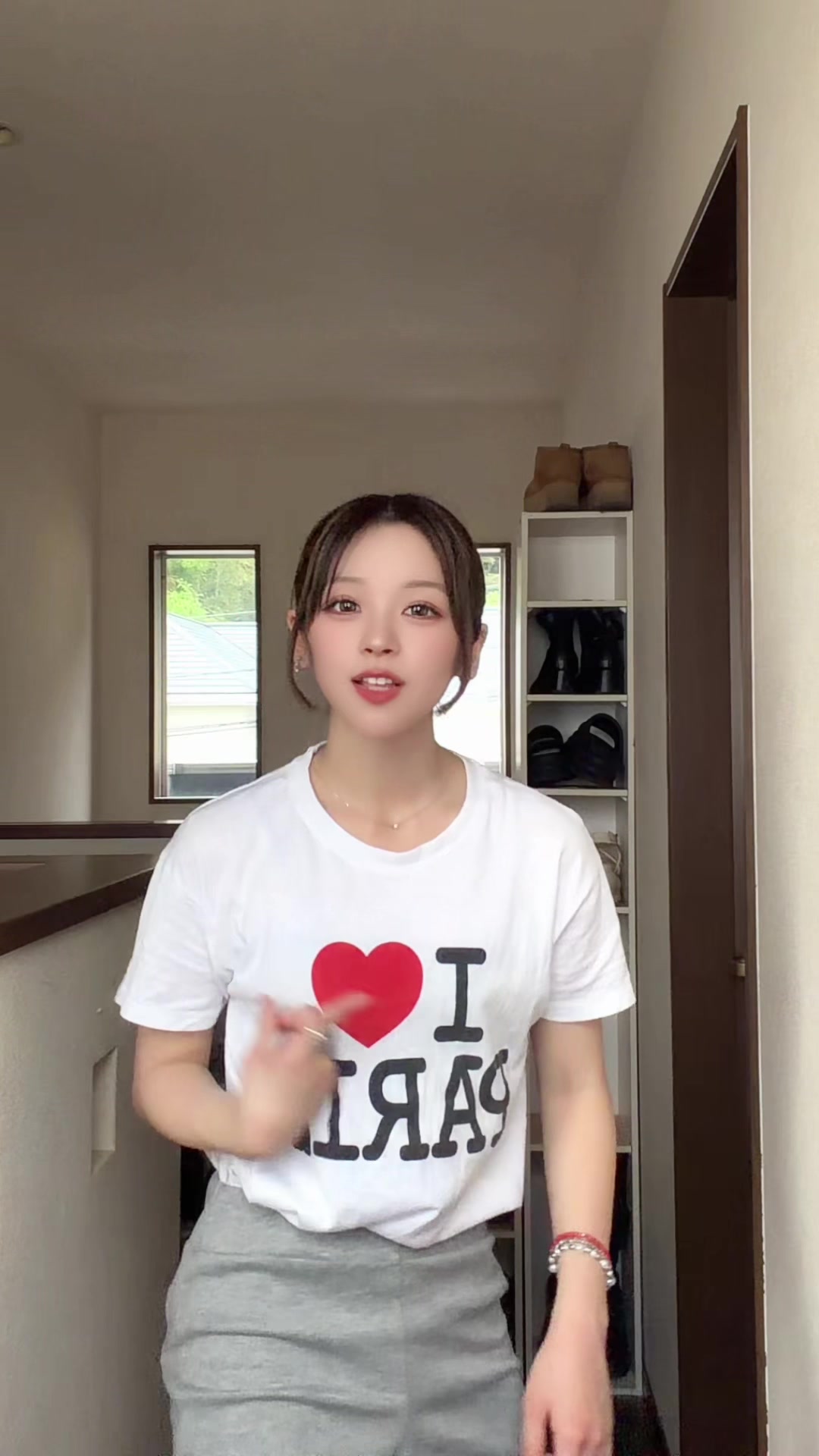 @りりあ