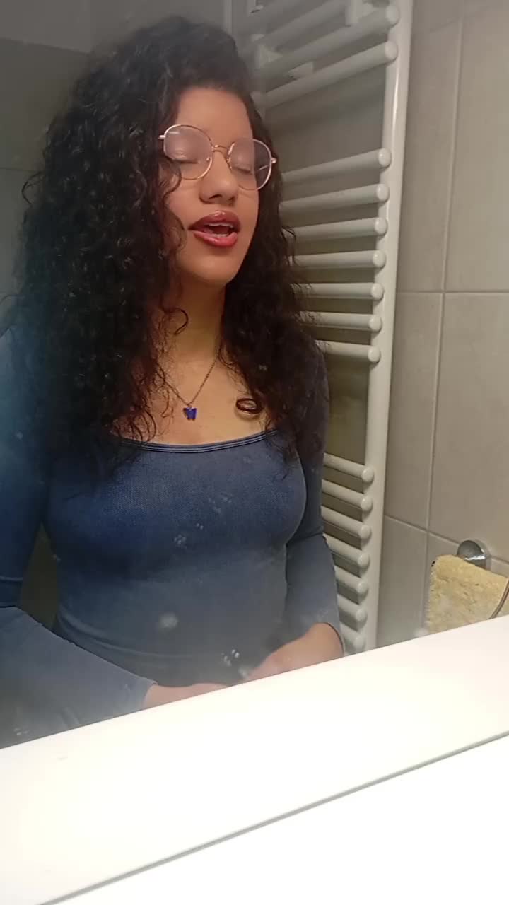 @...