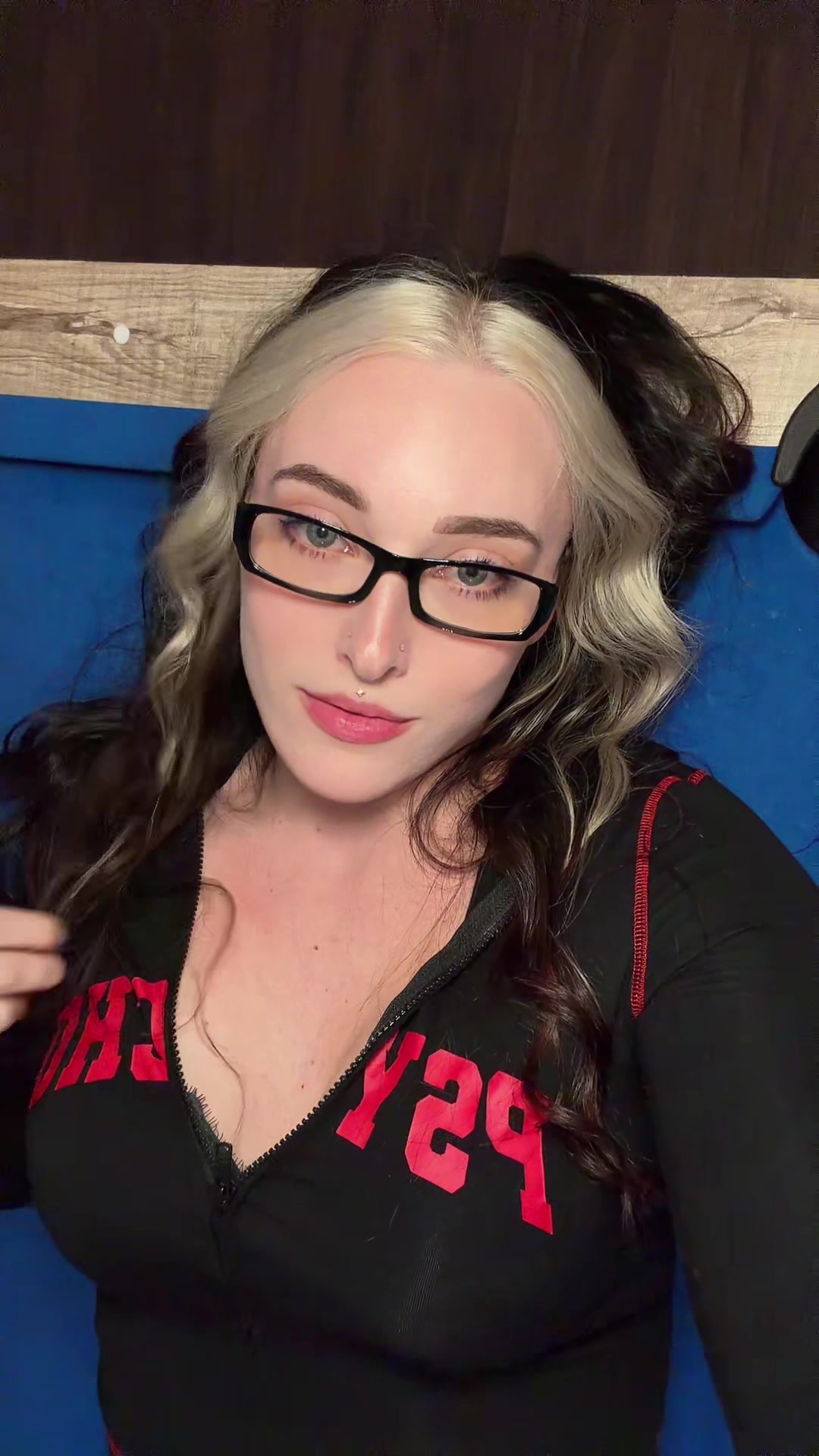 @laurelhoneyyy