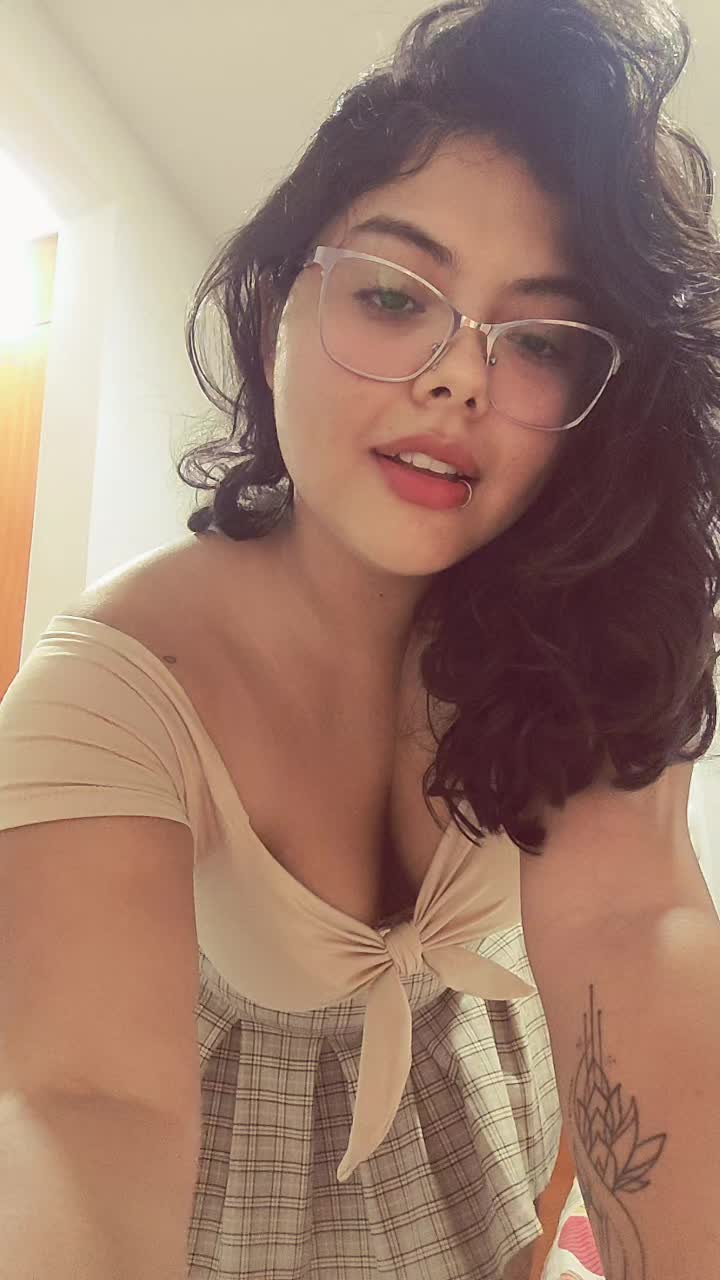 @Bella