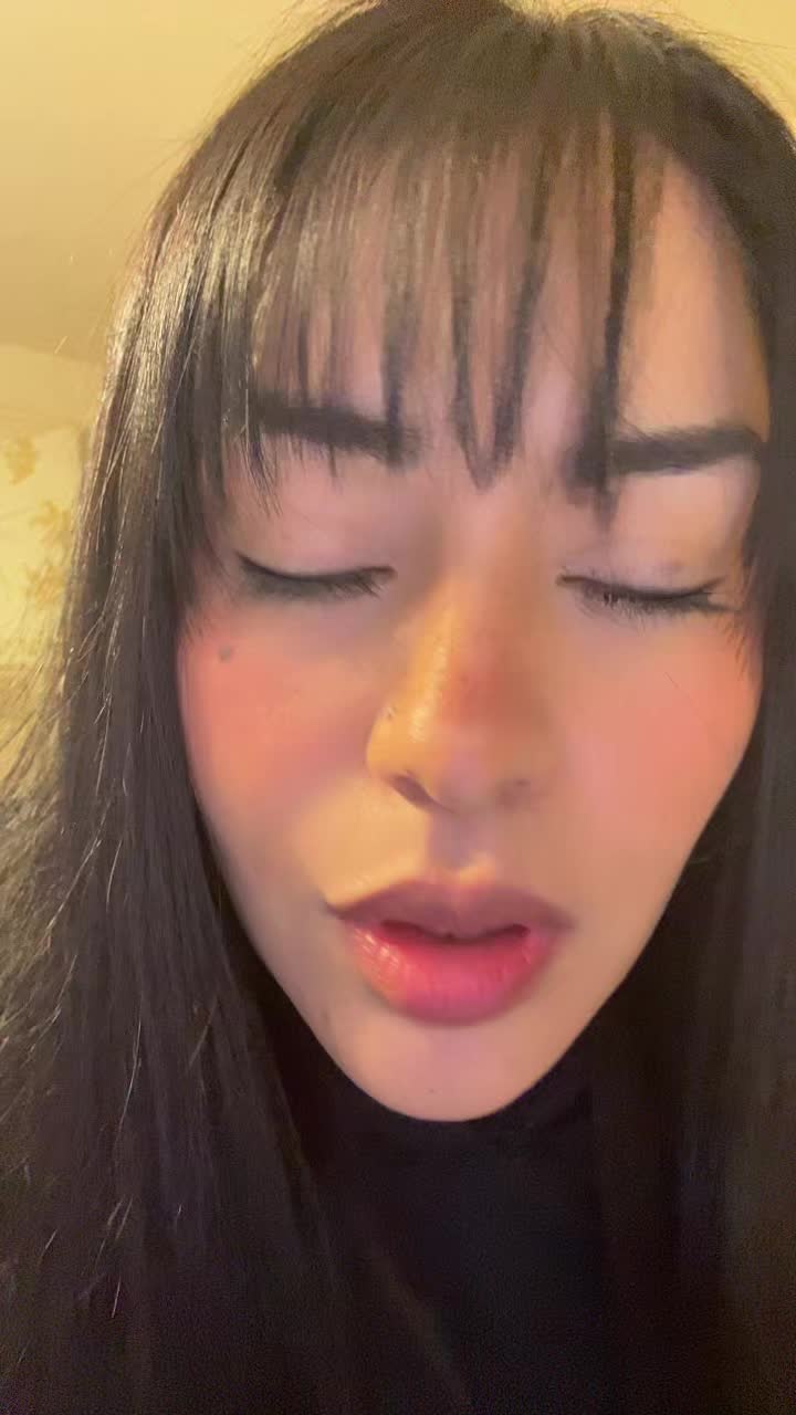 @🖤