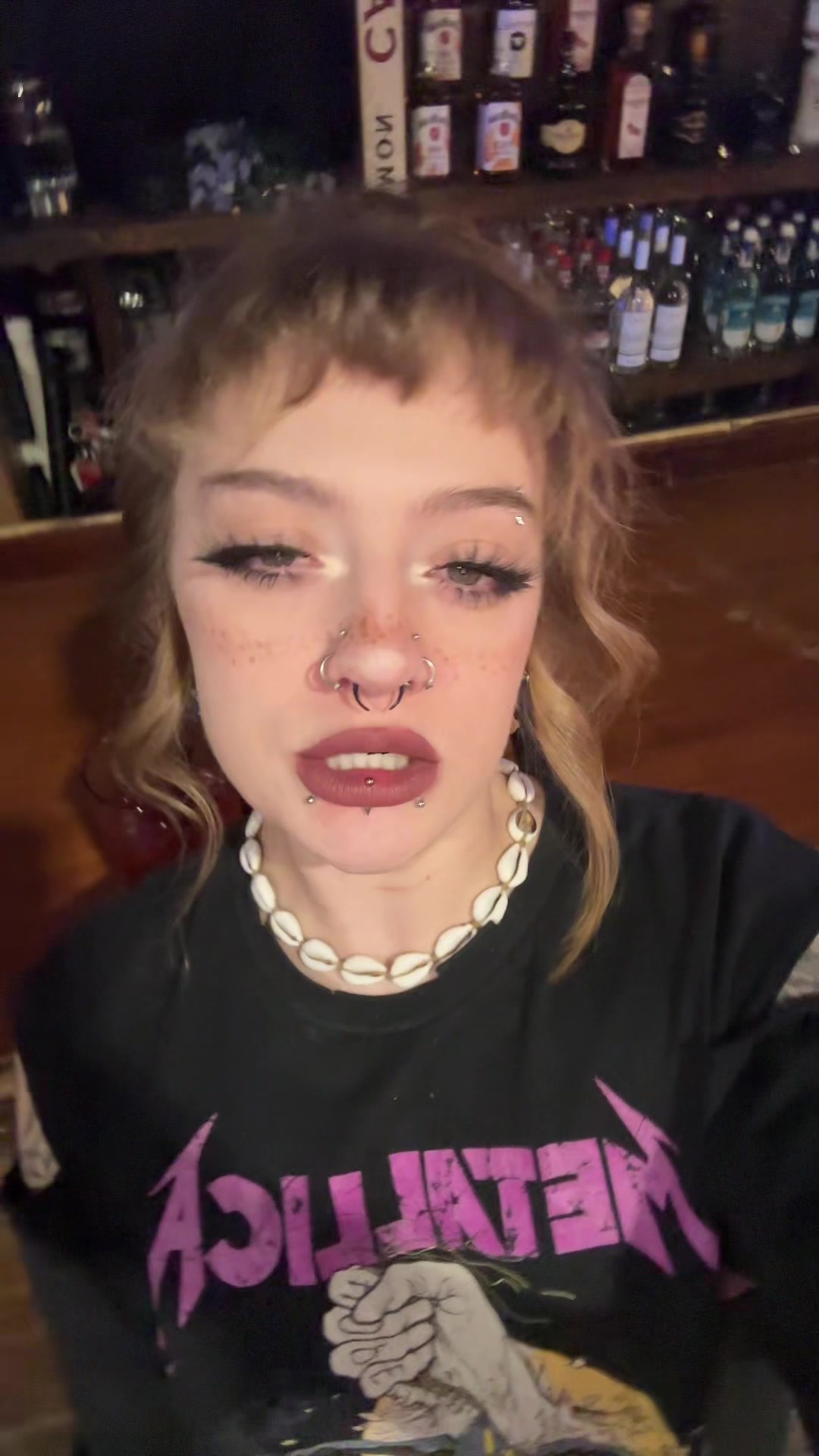@batshitbloodybailey