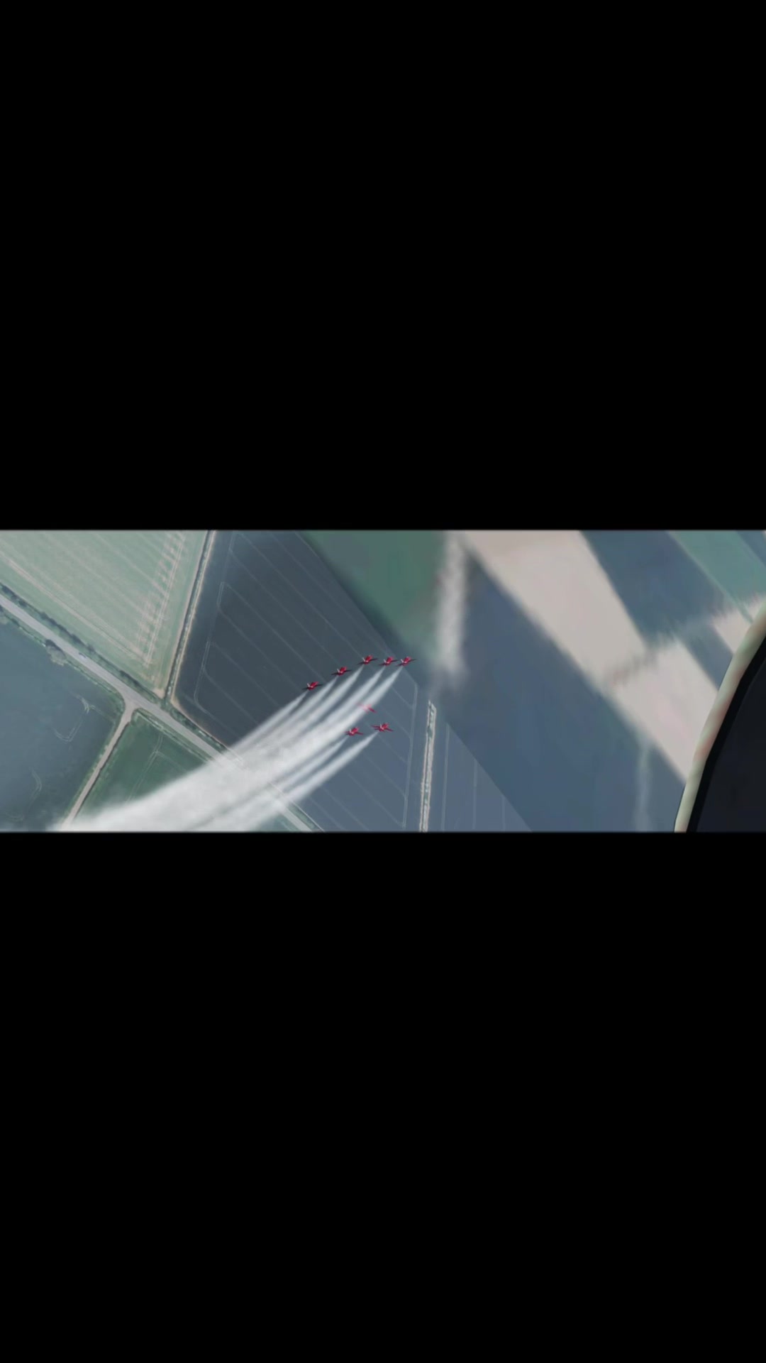 @Roblox Red Arrows