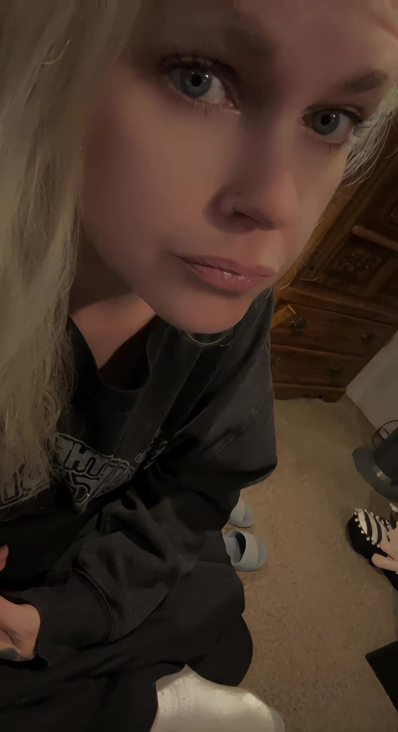 @Rachell Hoffard 🖤🩶🧿🪬🩶🖤