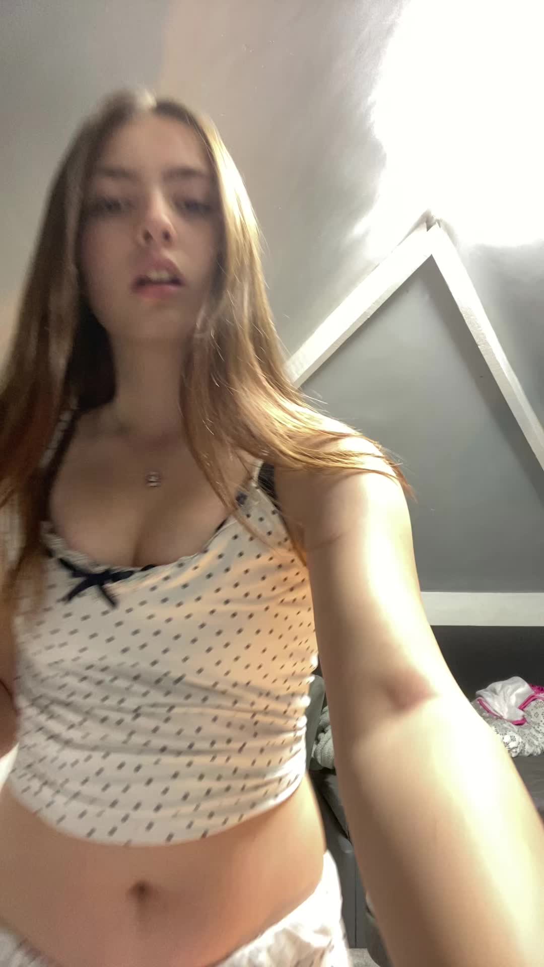 @🛸