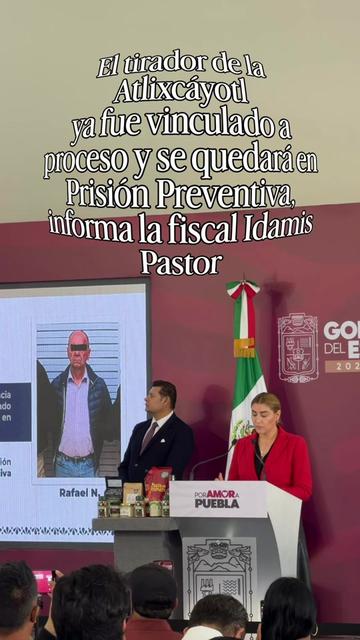 @Rocío Carbente (reportera🎤)