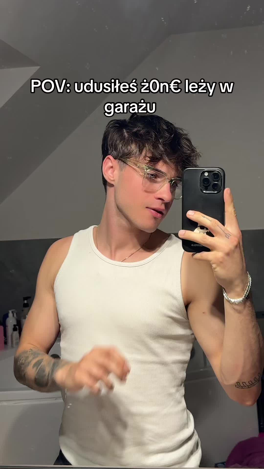 @Figlarz