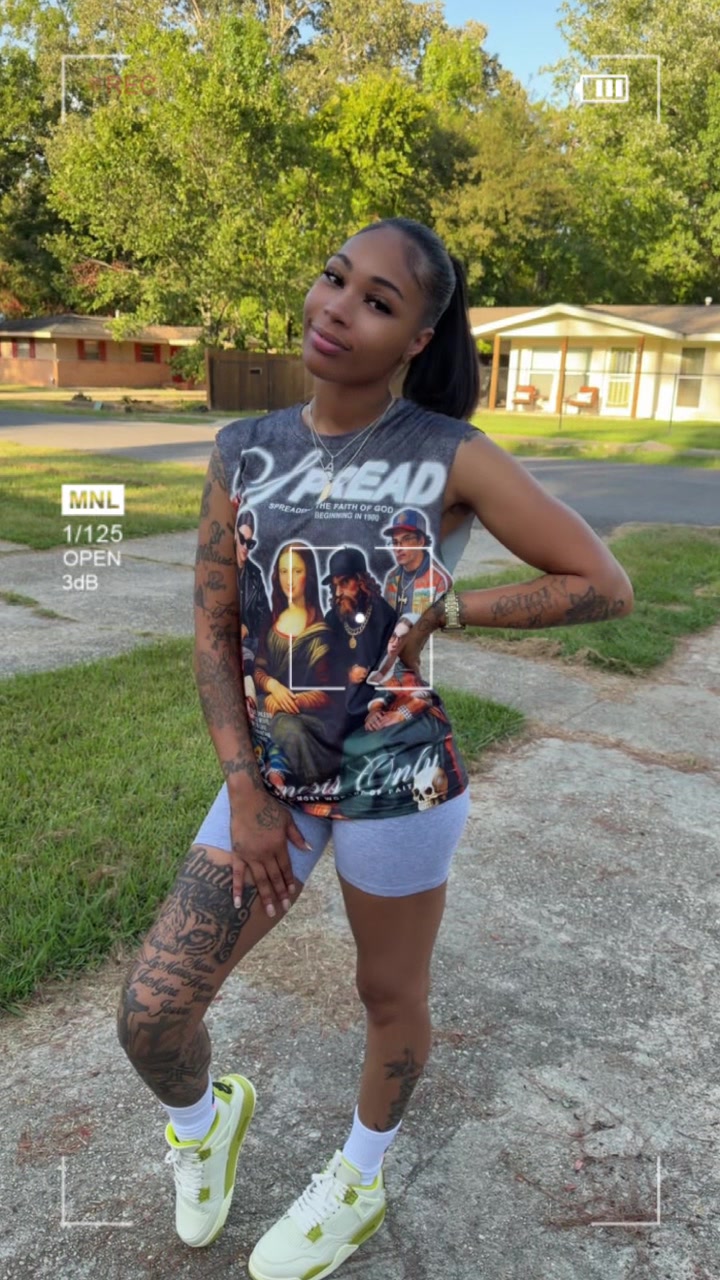 @Leesha Lashae