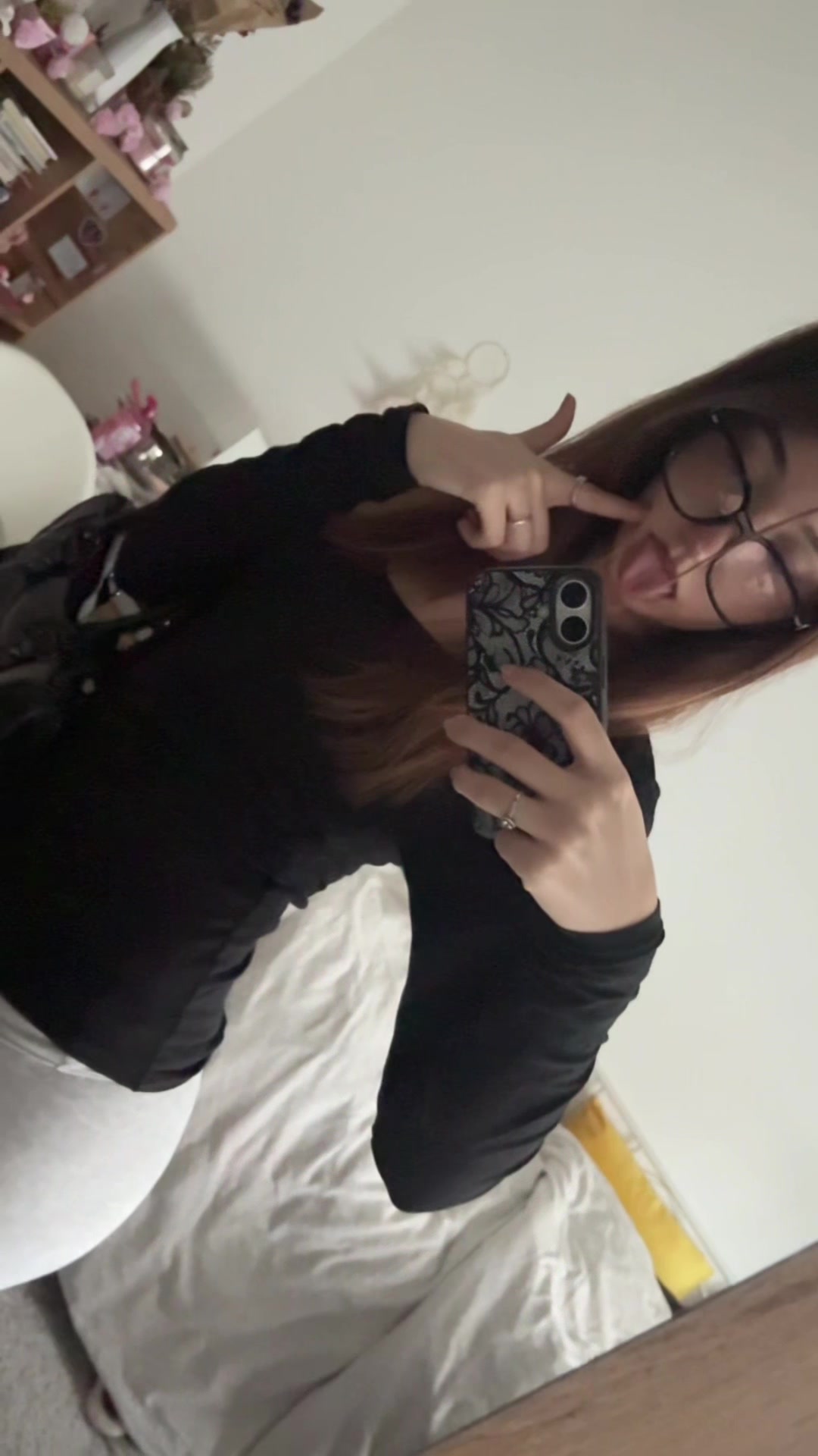 @Arabela