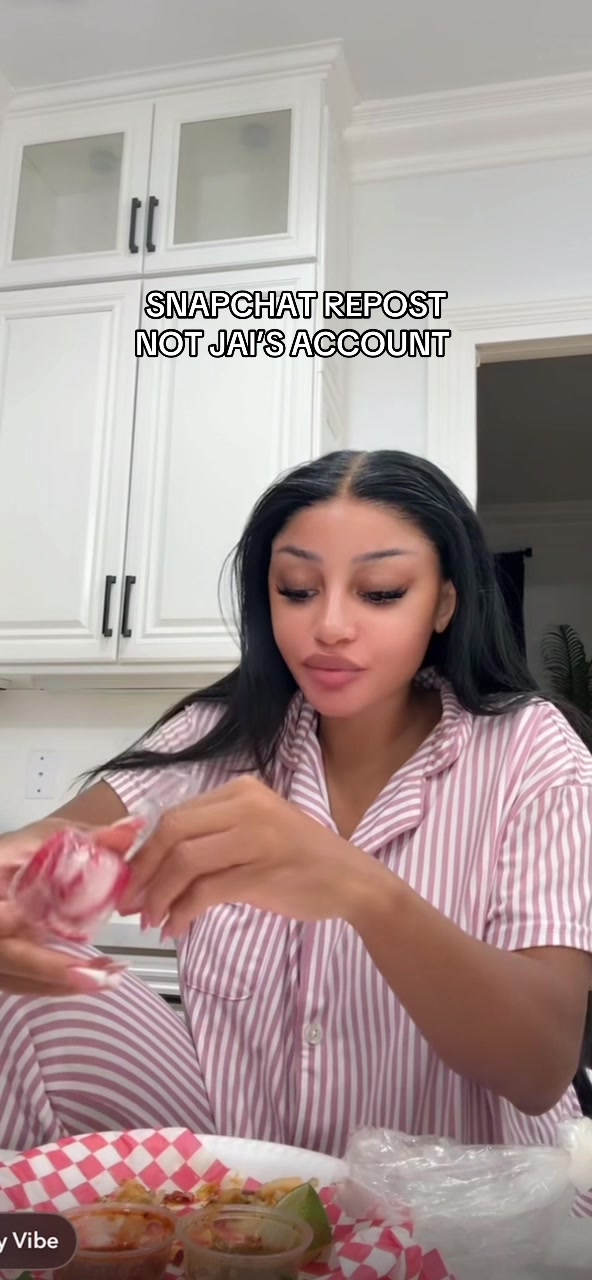 @SourCherry🍒