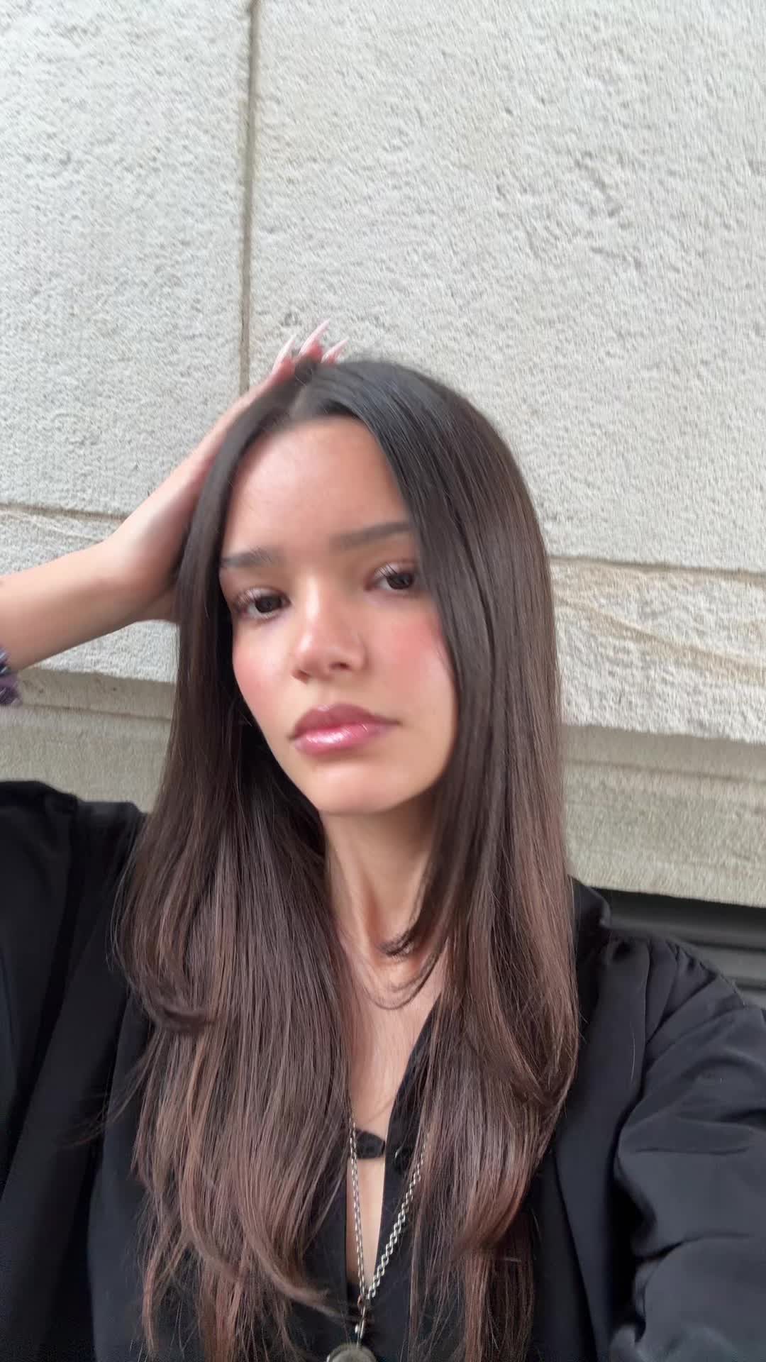 @modelazrajones