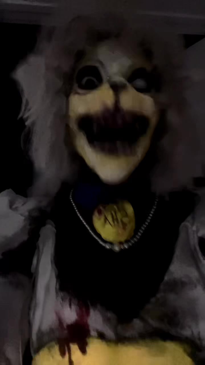 @𒉭 UrRottingVictim 𒉭