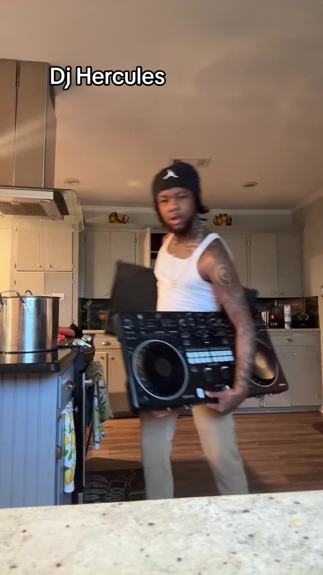 @Djrari9