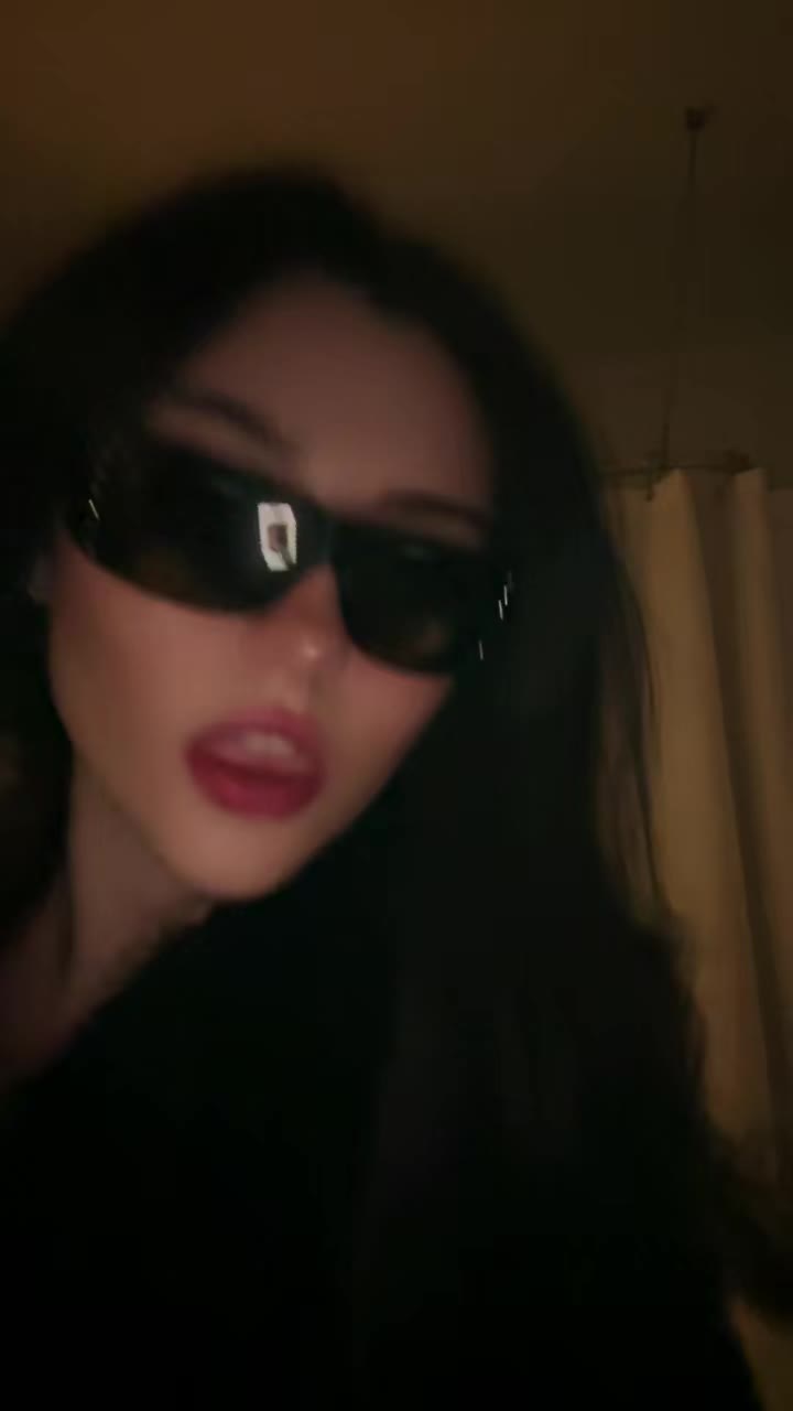 @bella