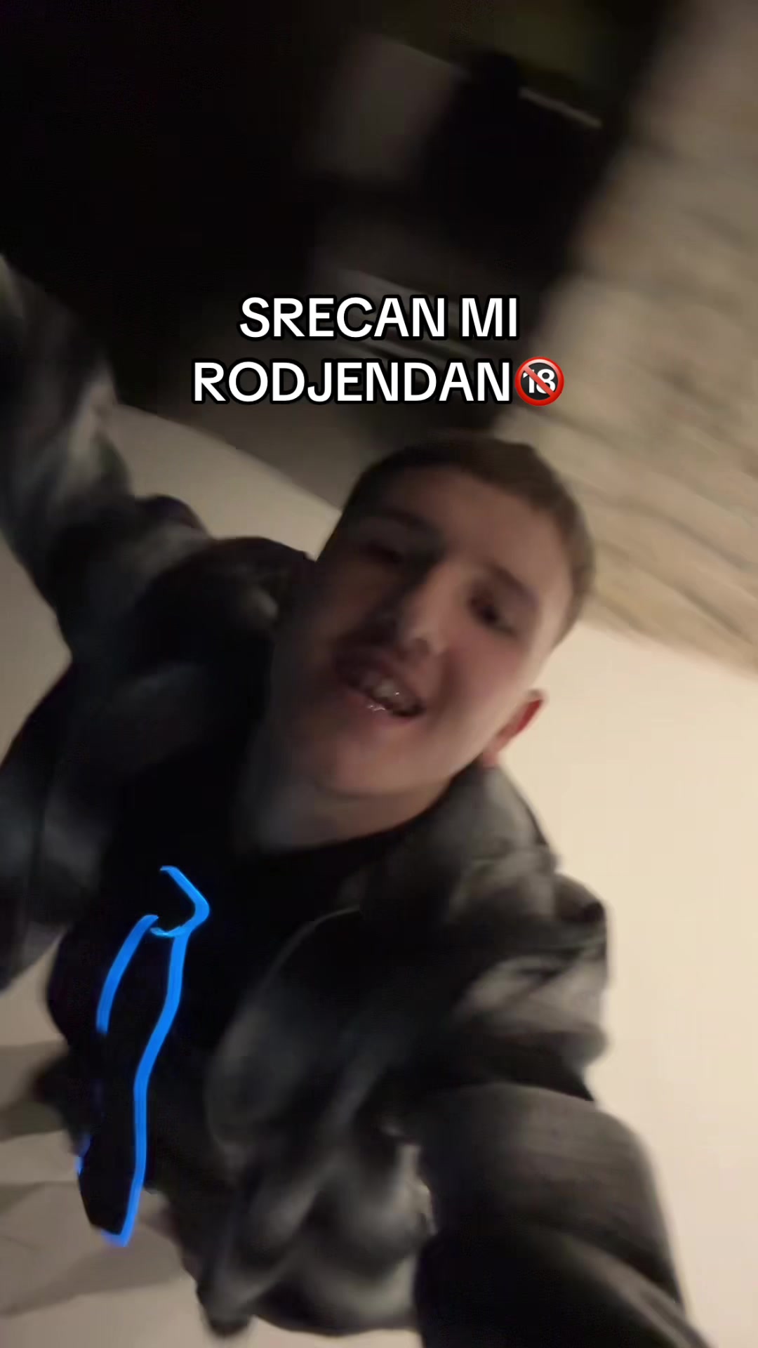 @Fić0
