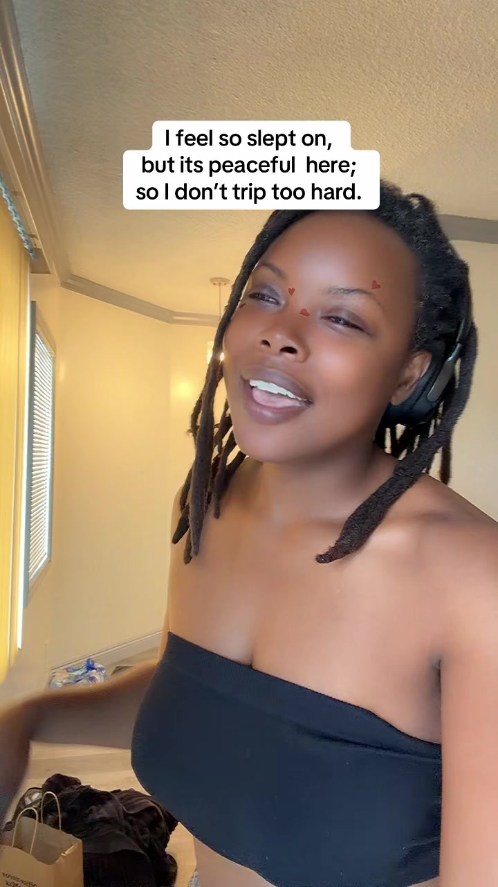 @HeyMissFay_