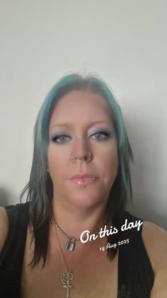 @🦇Stacey-Yorkshire🦇 🎗