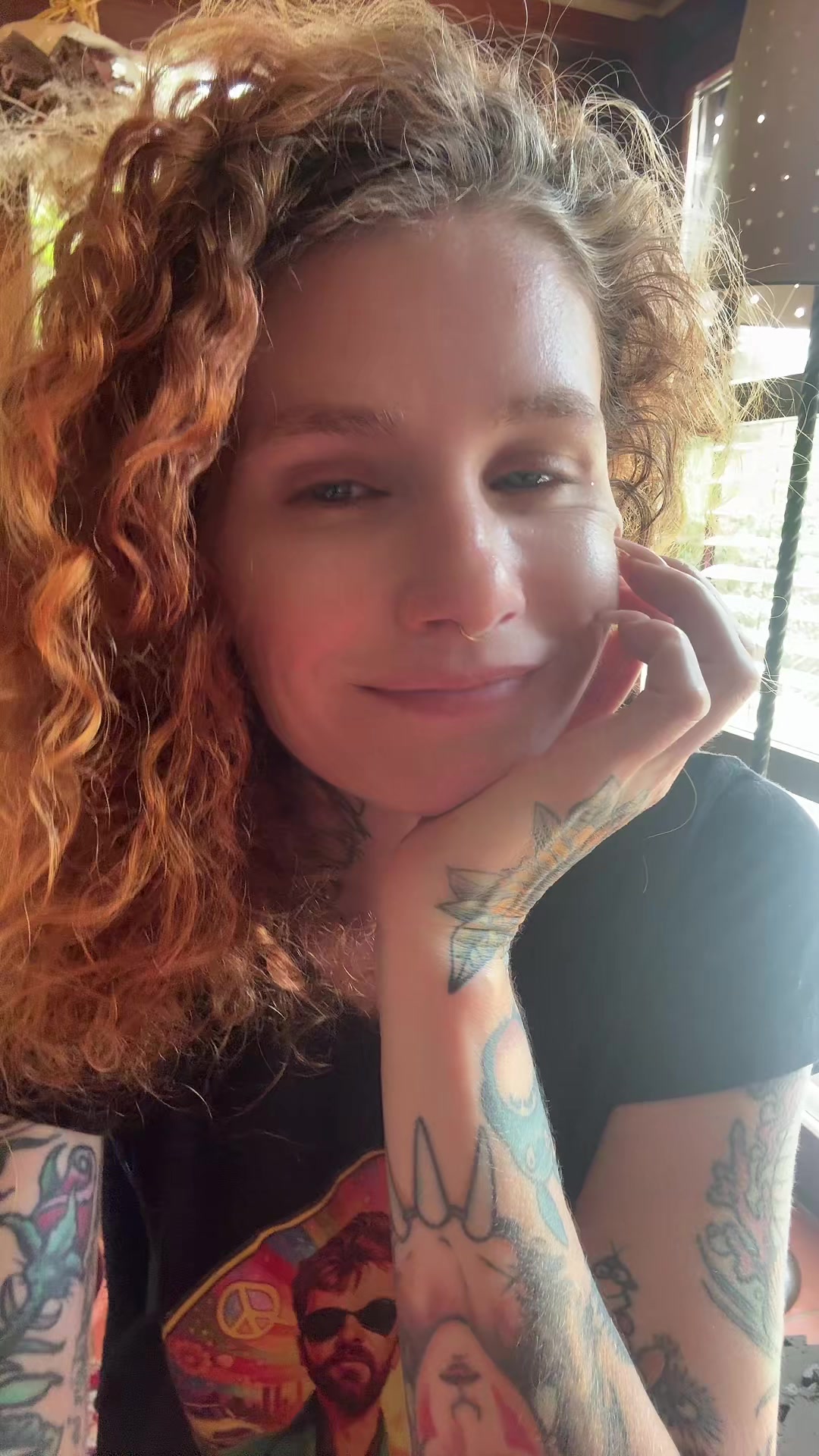 @Curlyhairwithtattoos