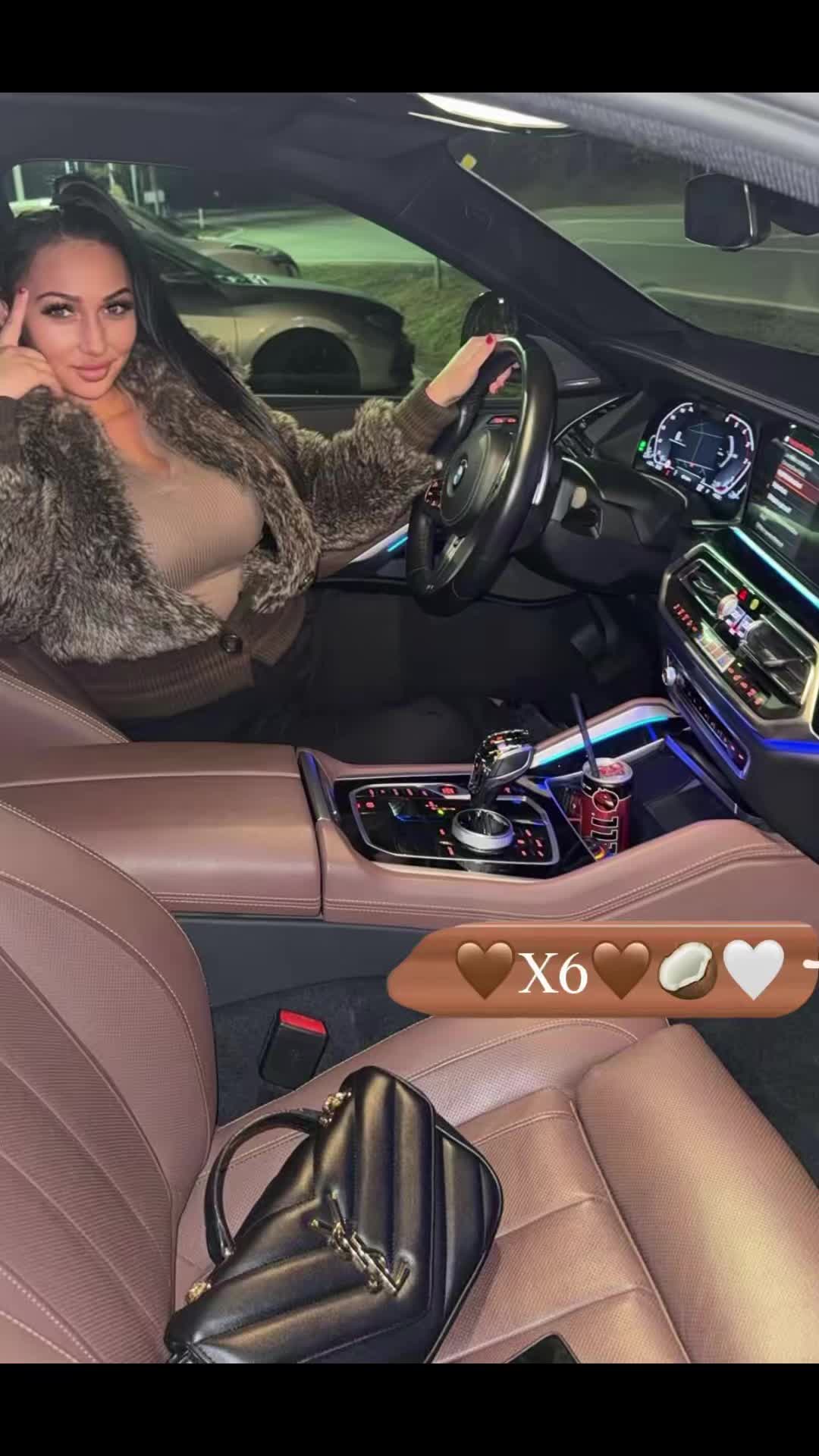 @TundikeMohacsi