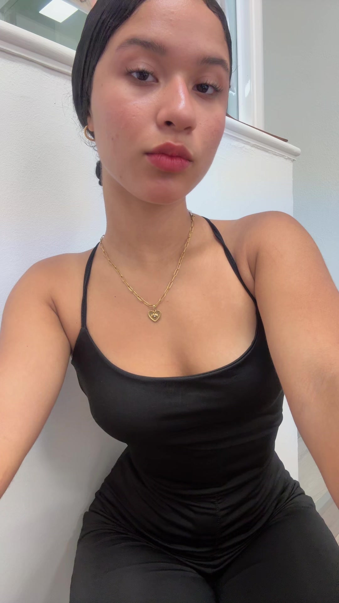 @Zurelys
