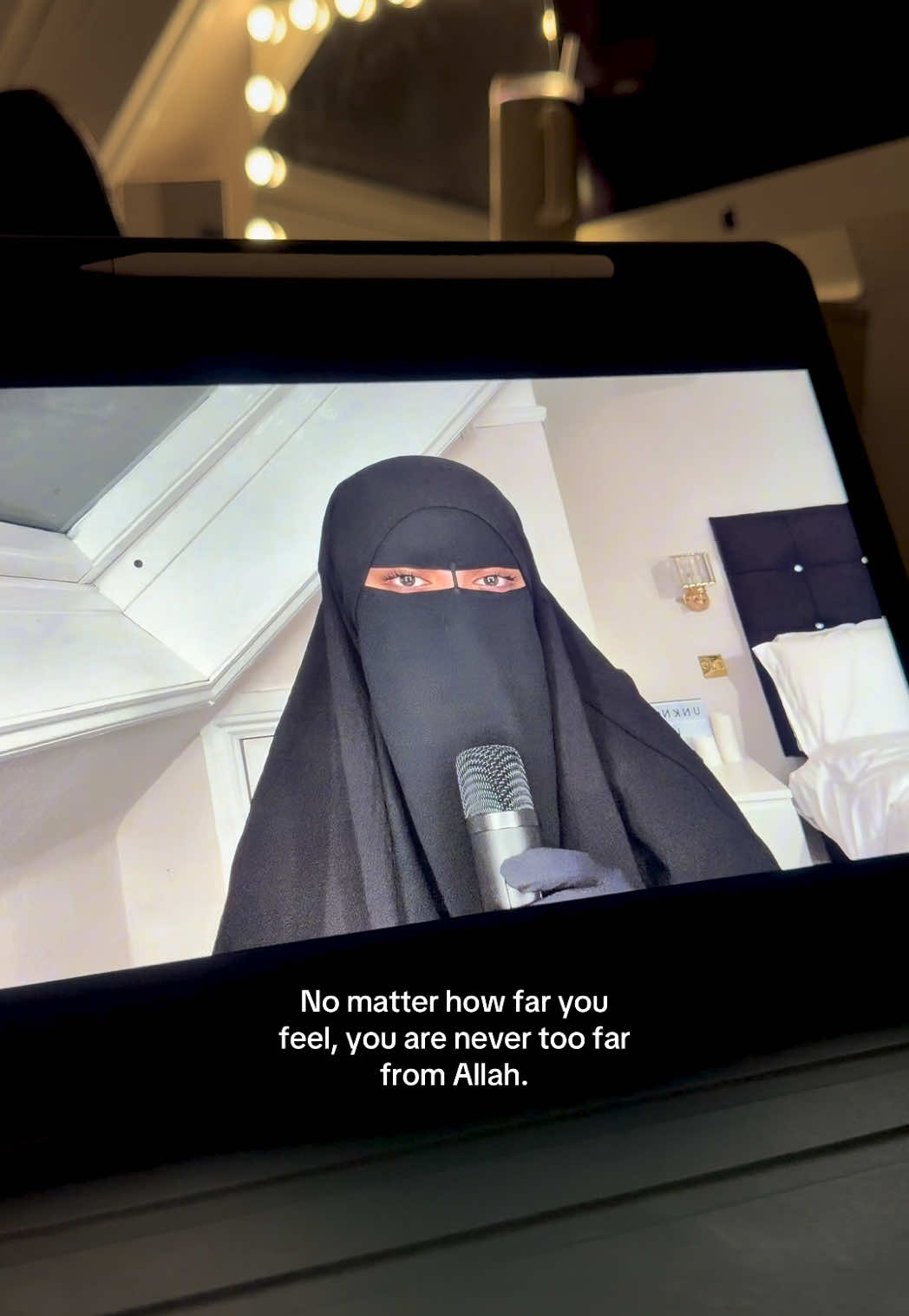 @بنت جلال