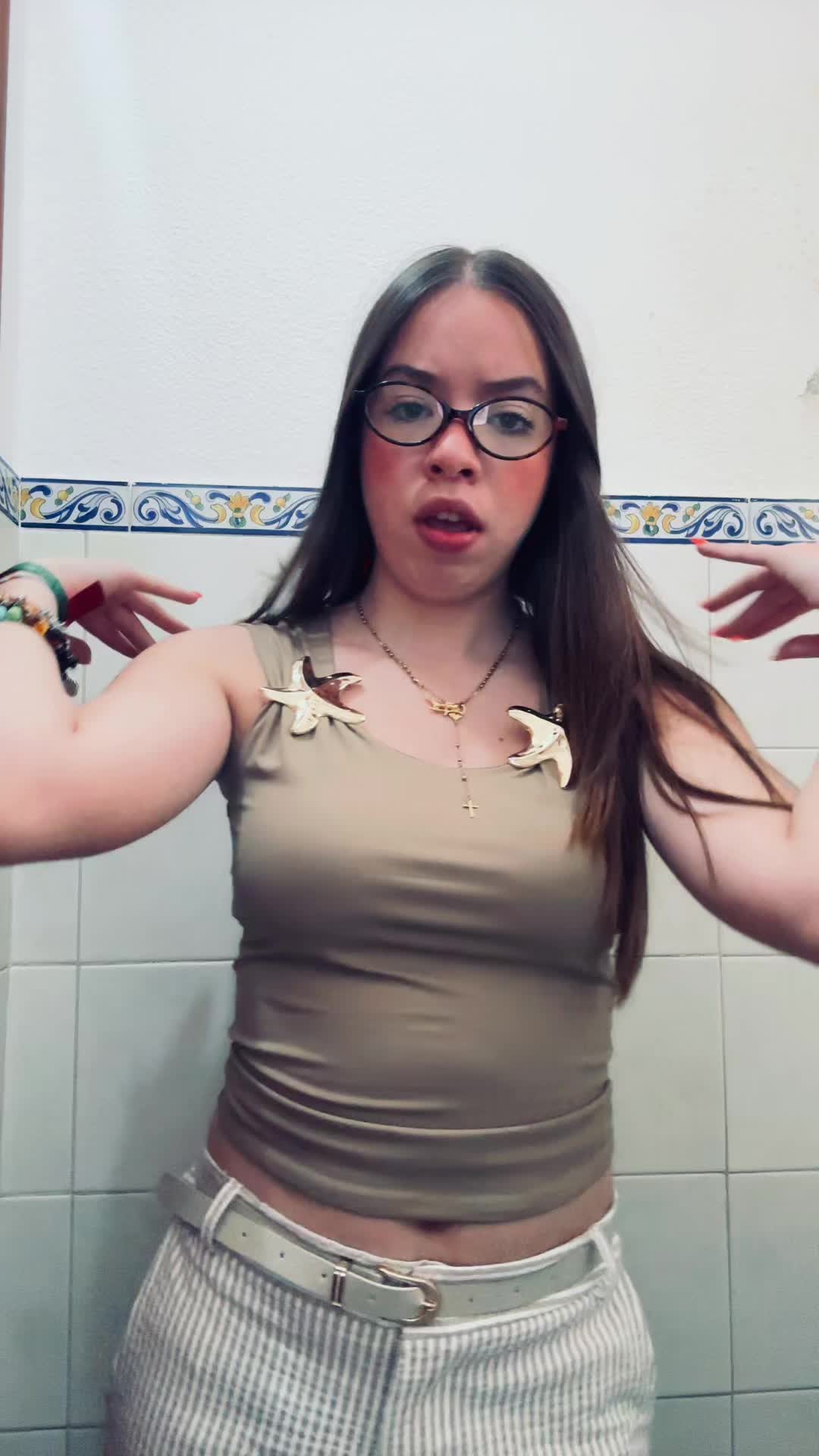 @Sarita 💘