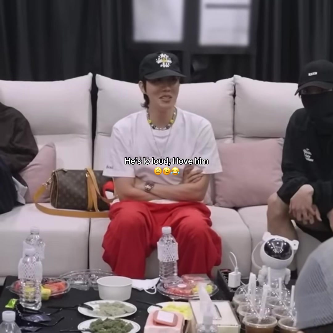 @Hobiah SAW BTS