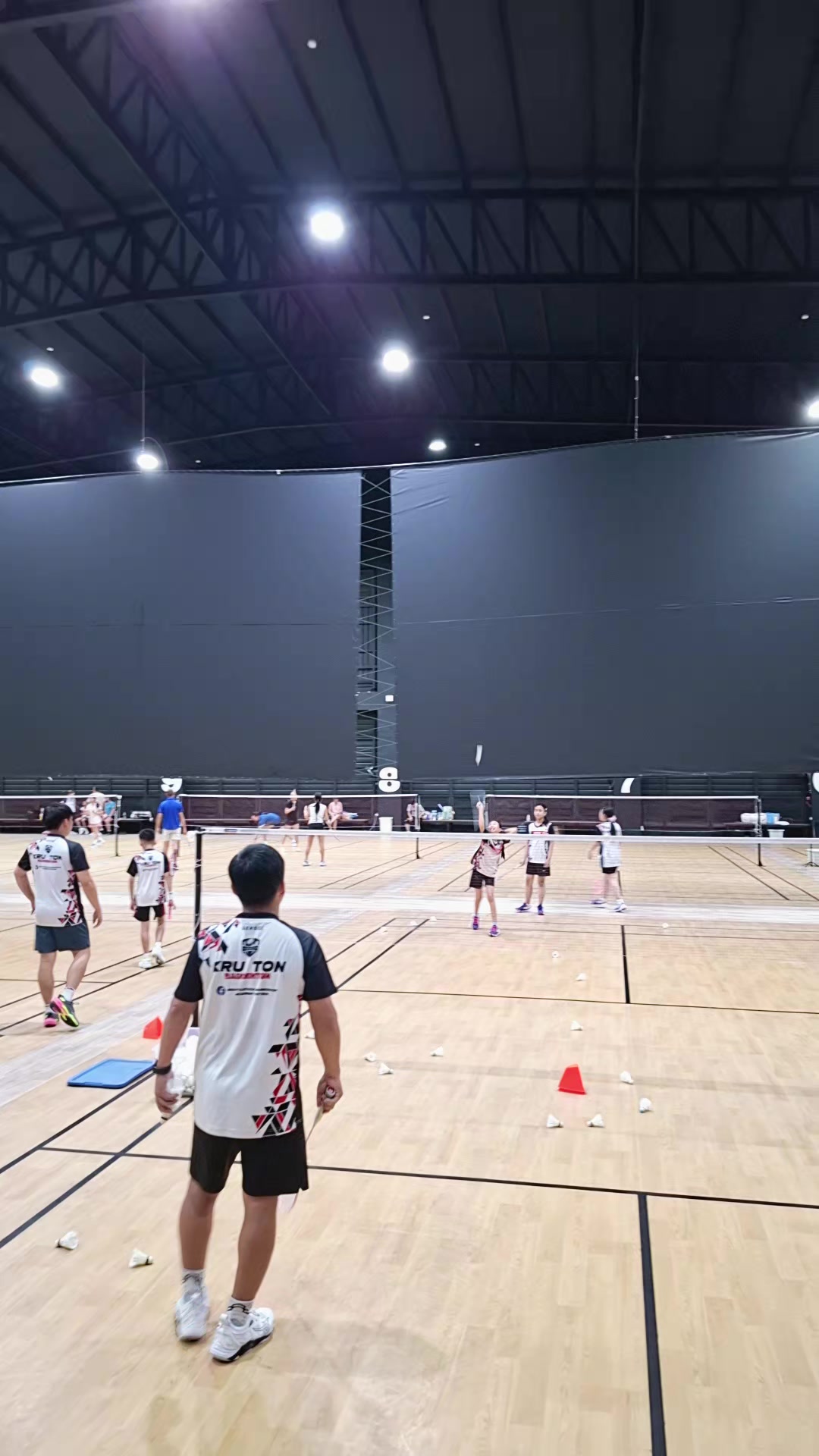 @KrutonBadminton