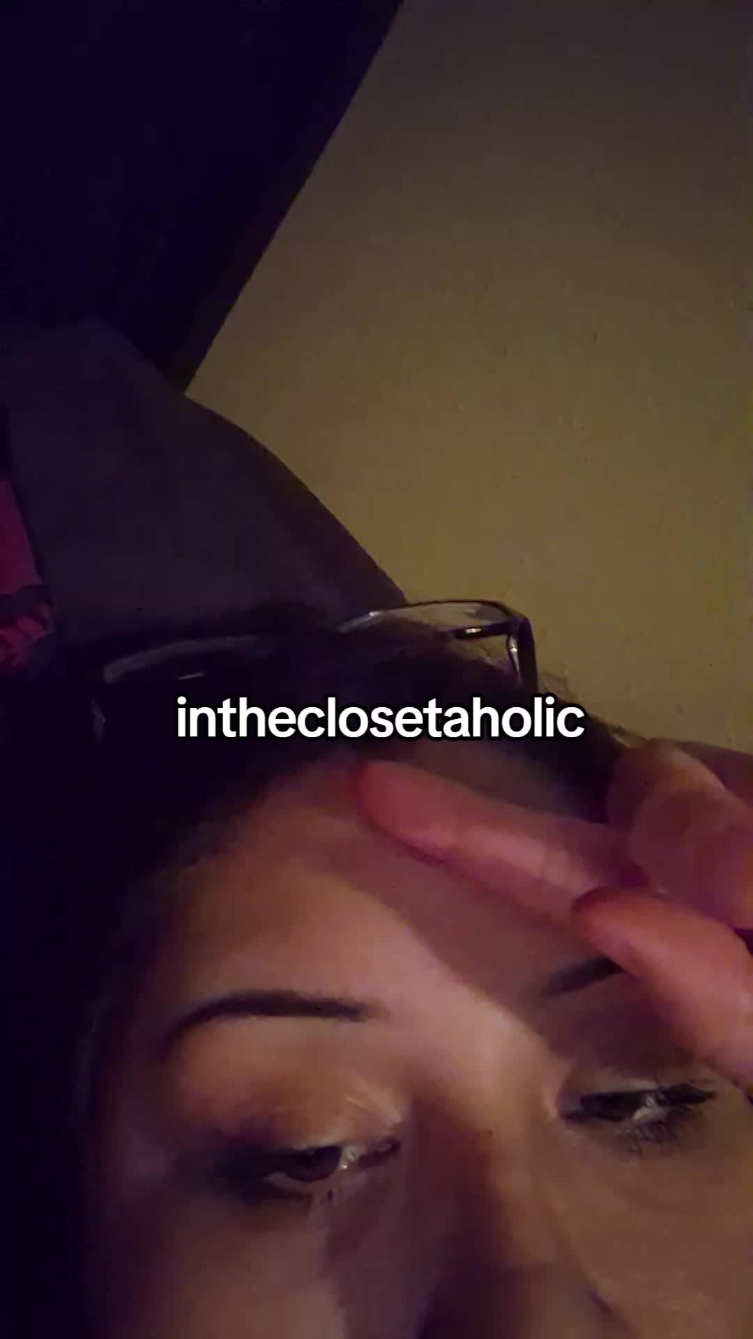 @laura