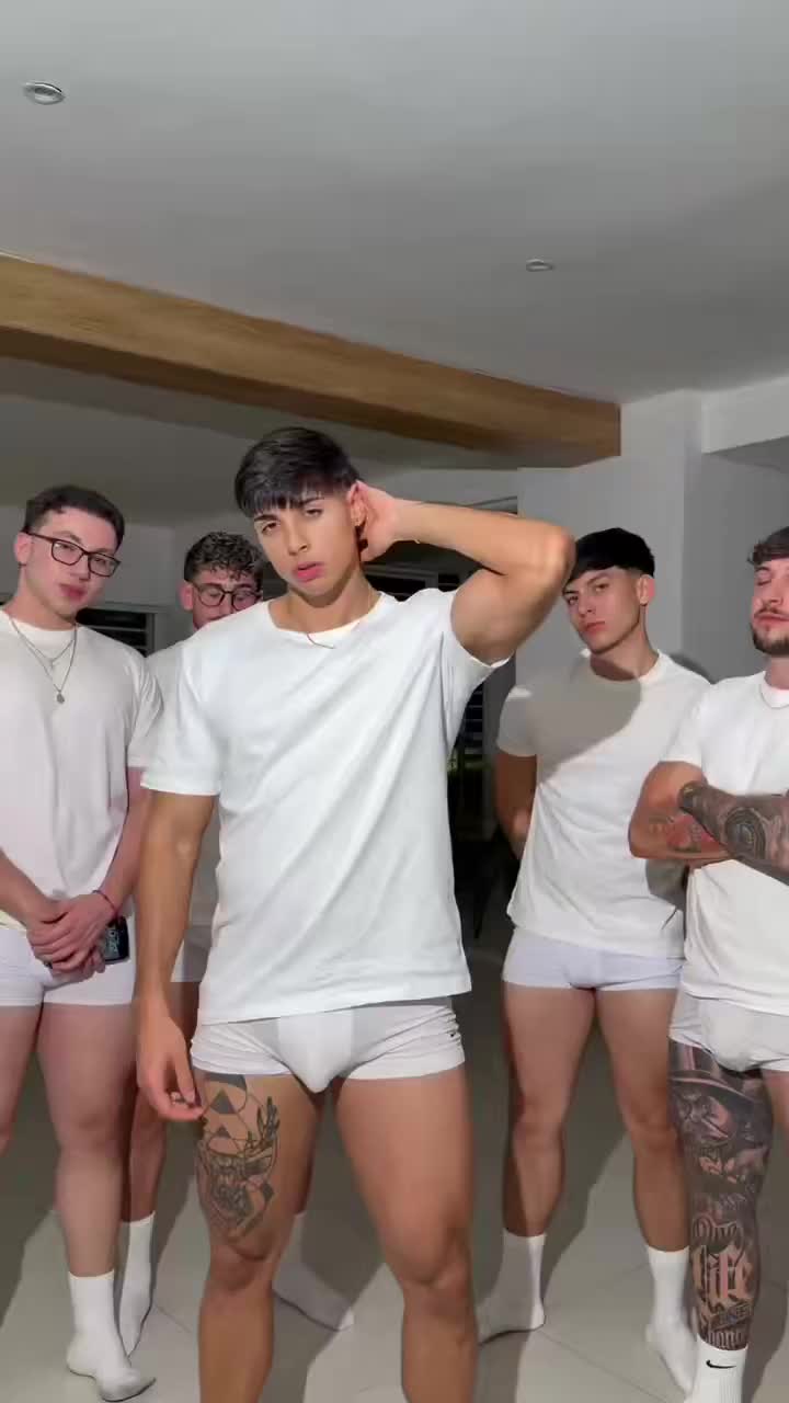 @Kiss