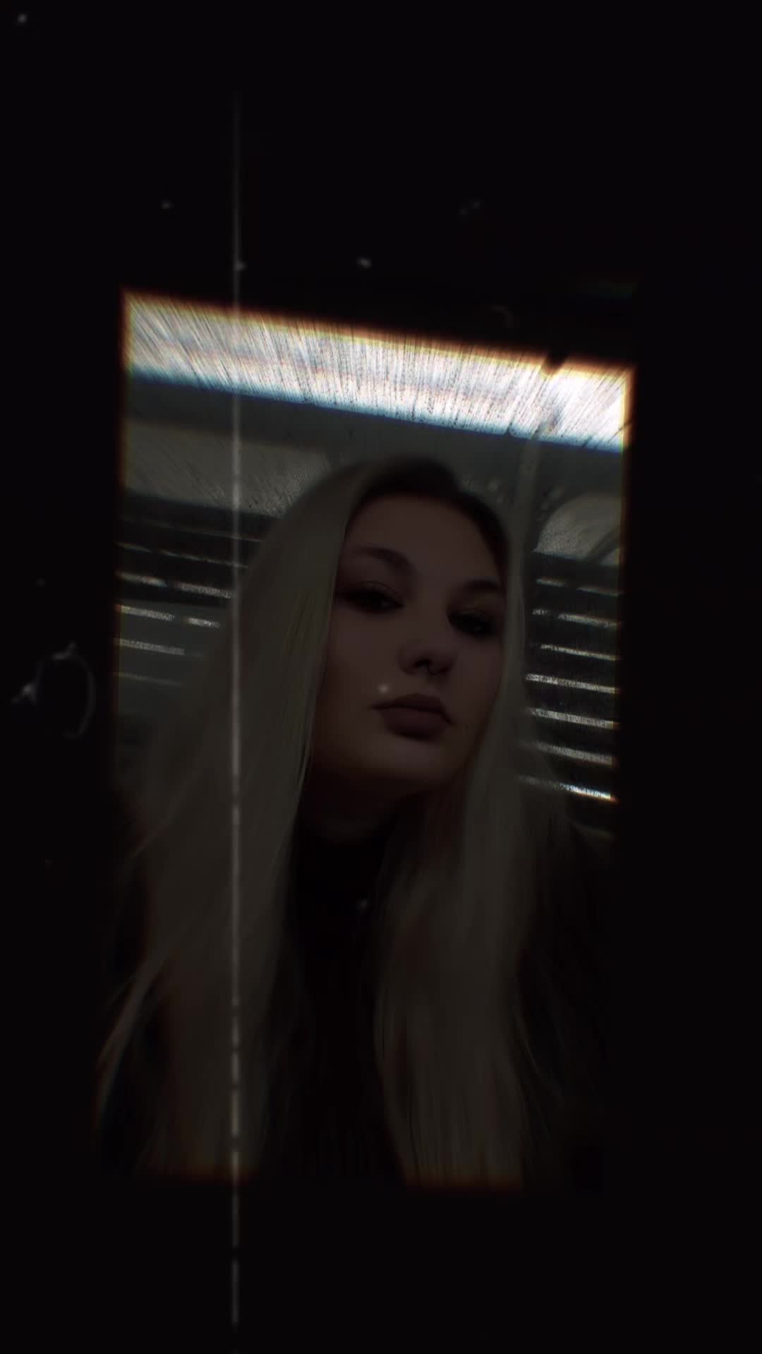 @devil_girl567😈