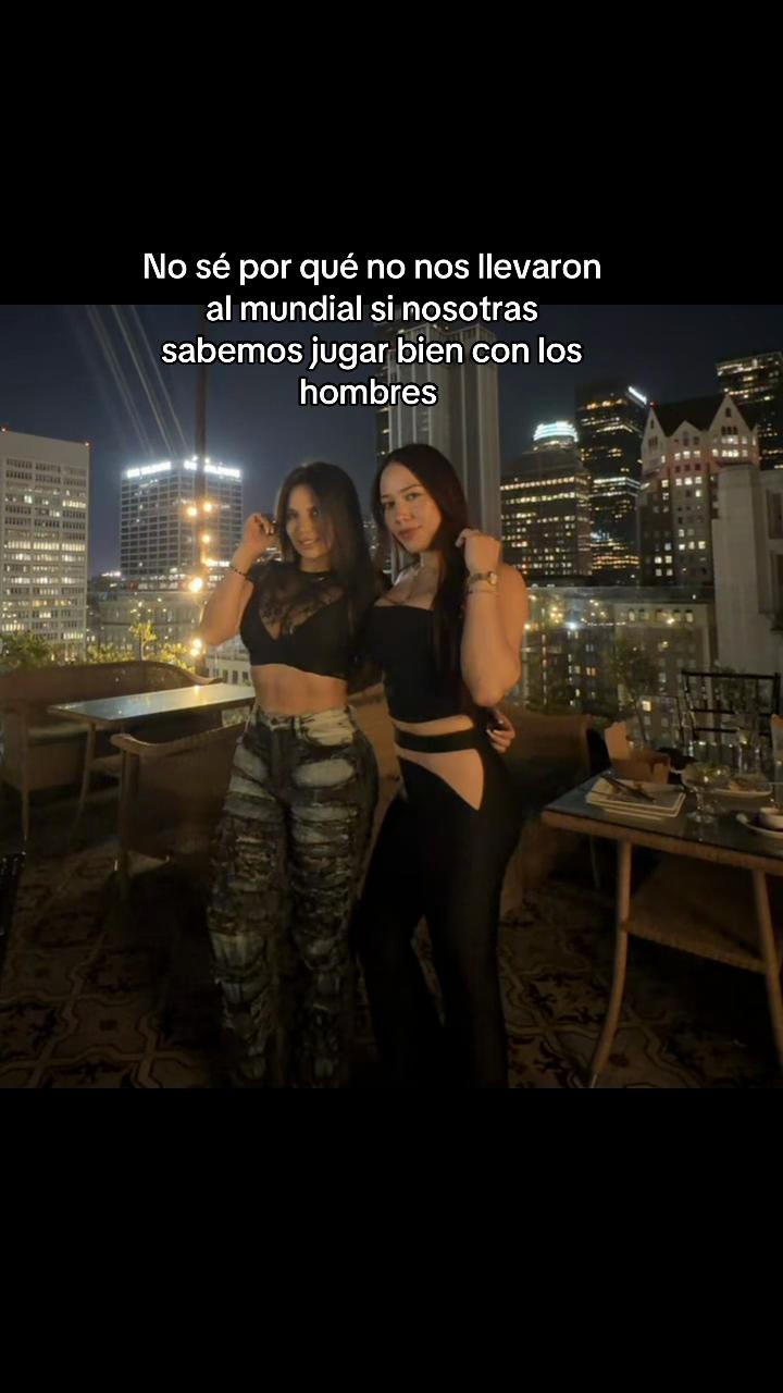 @Jennifer Bello &bull; Te sigue