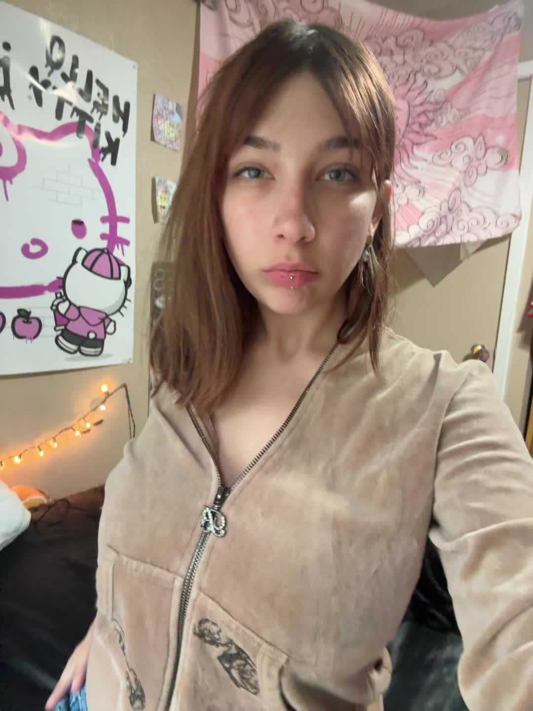 @s1s.3y