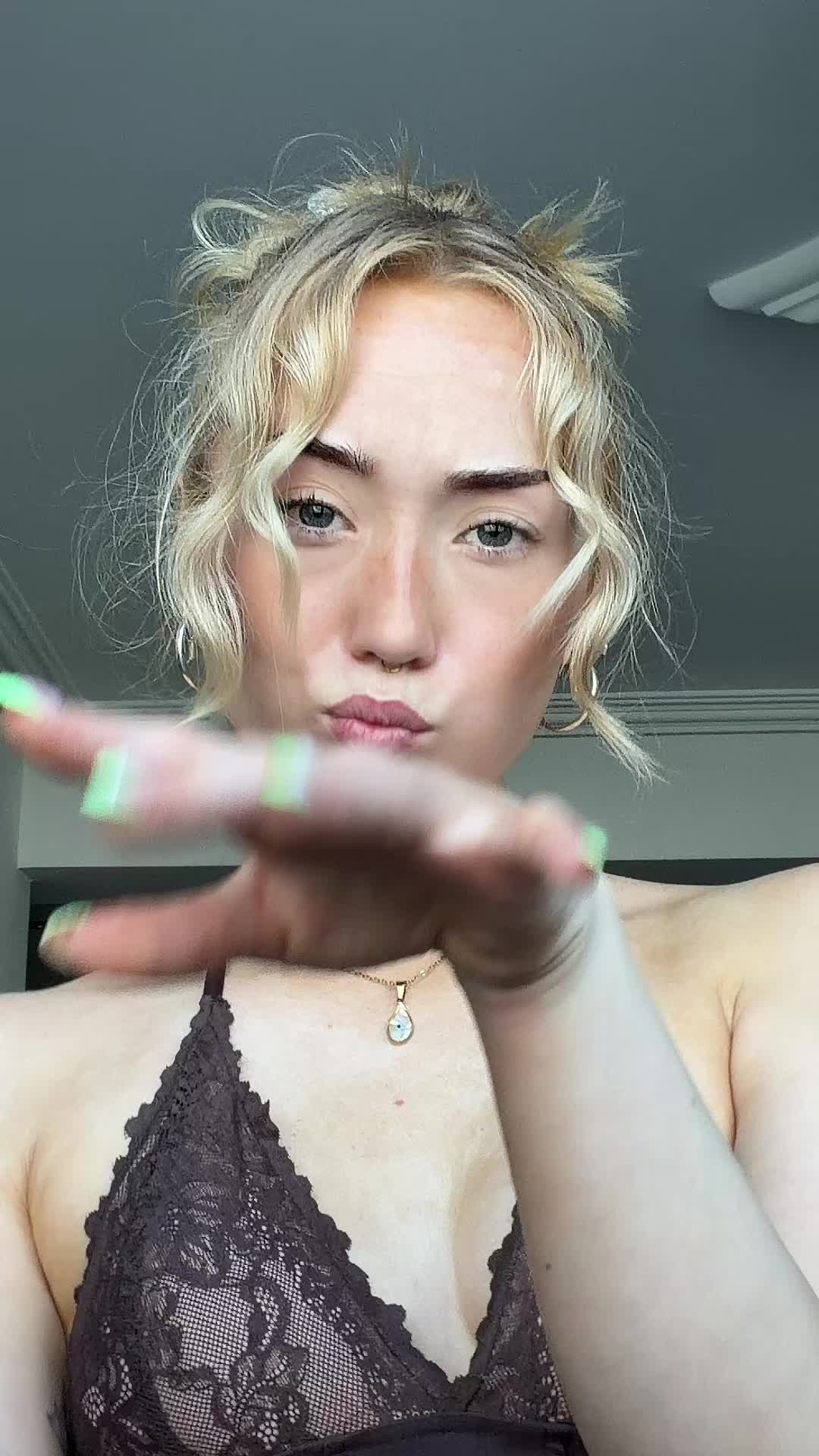 @leahfhl