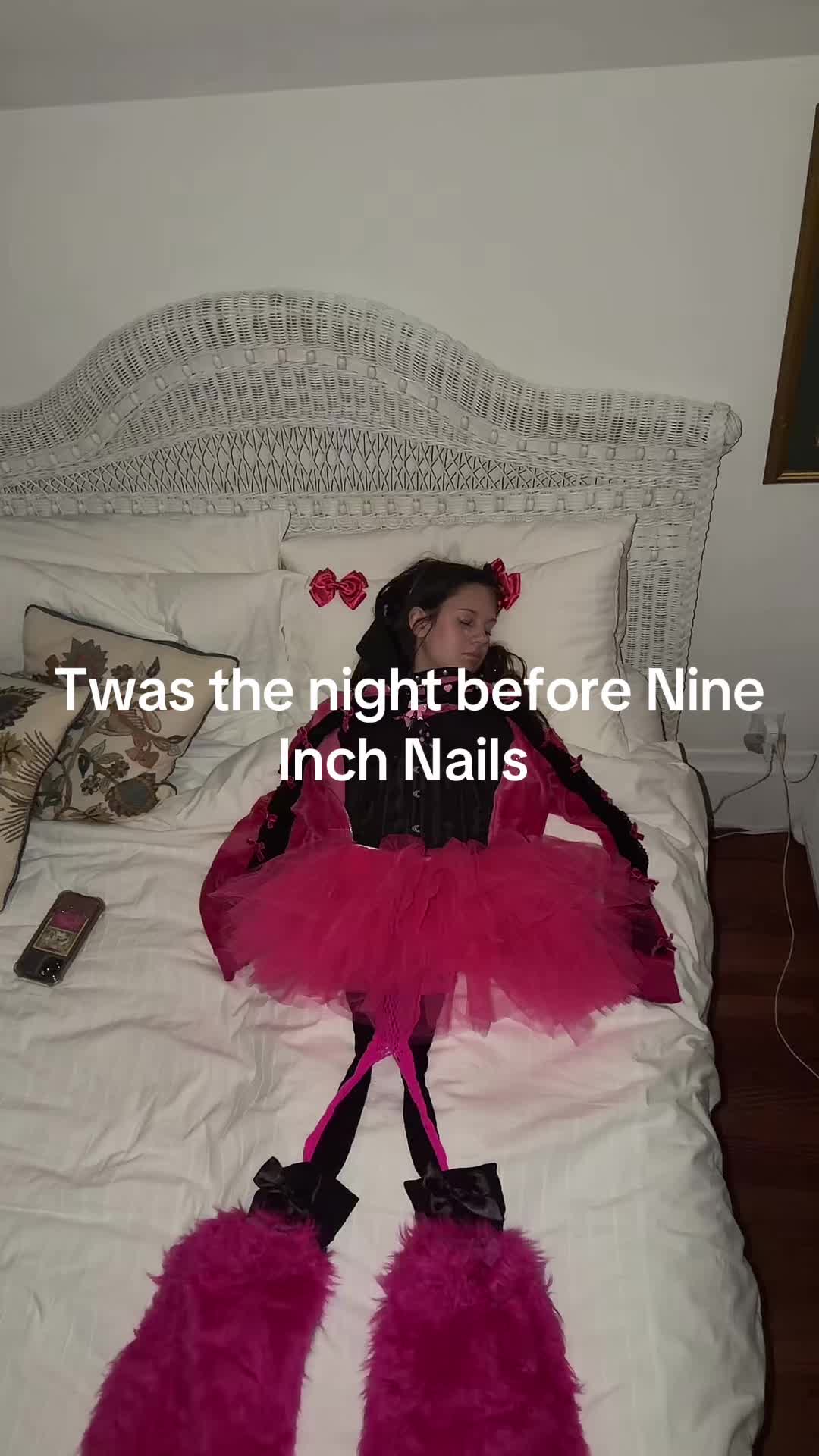 @☥