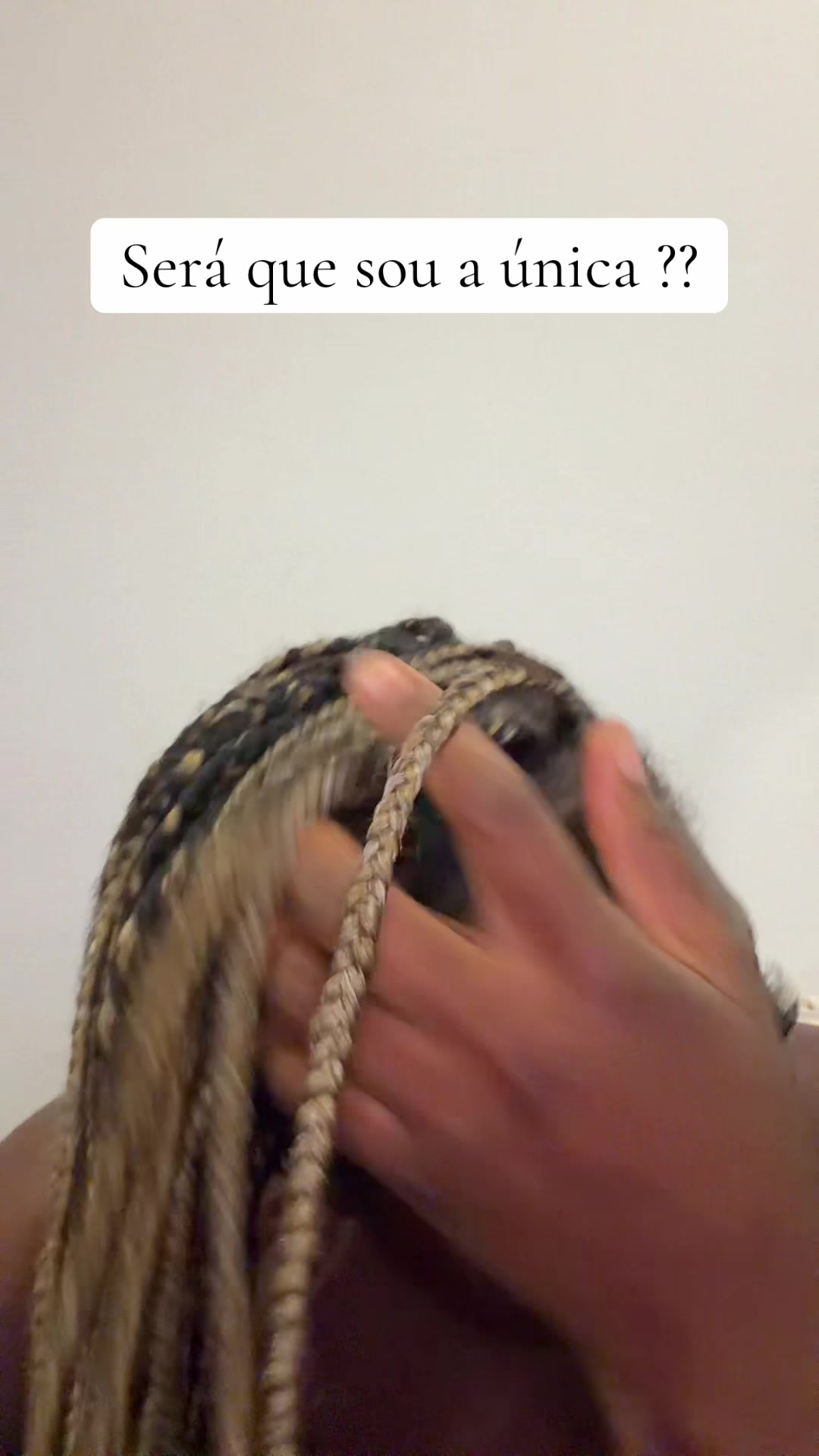 @Eleniaax