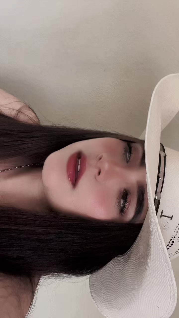 @𝑳𝒂𝒖𝒓𝒊𝒕𝒂 𝑮𝒂𝒓𝒛𝒂 🔥