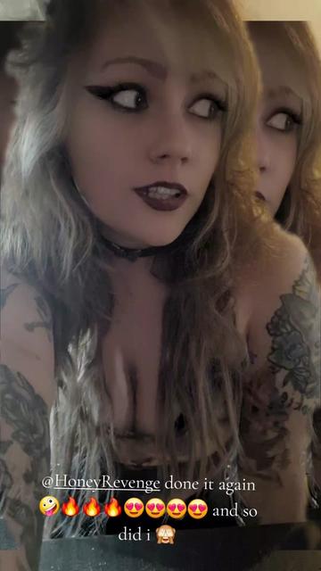 @HayleyCakes