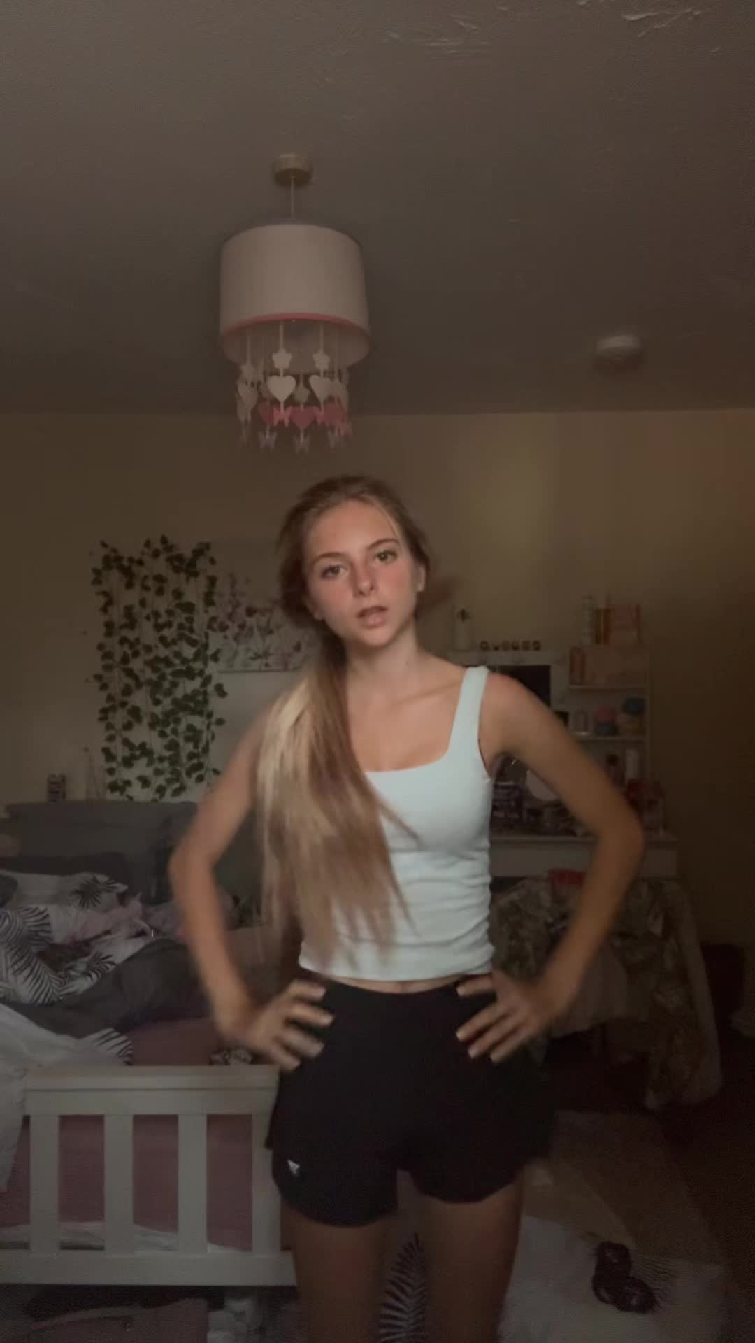 @𝐚𝐮𝐭𝐮𝐦𝐧-𝐢𝐯𝐲🫧🫶🏽