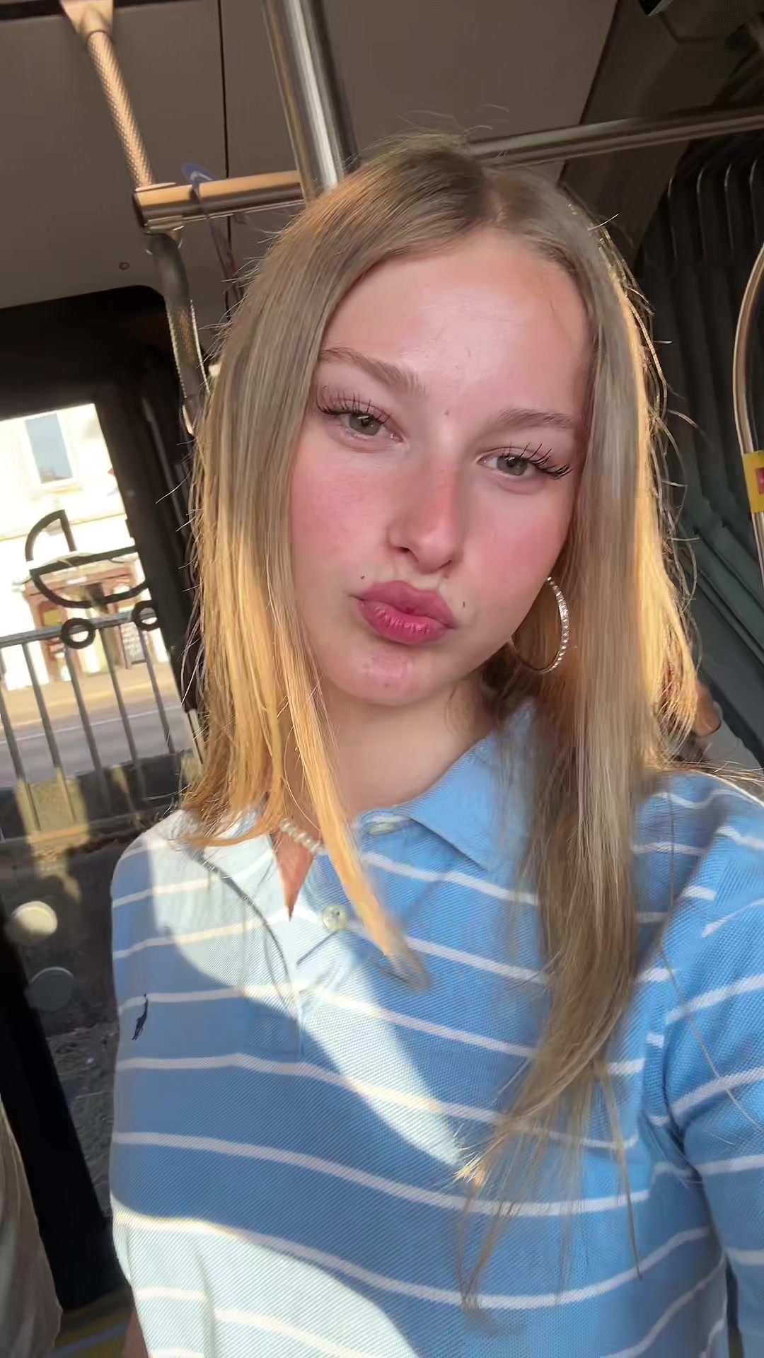@Lily 🎀🪩