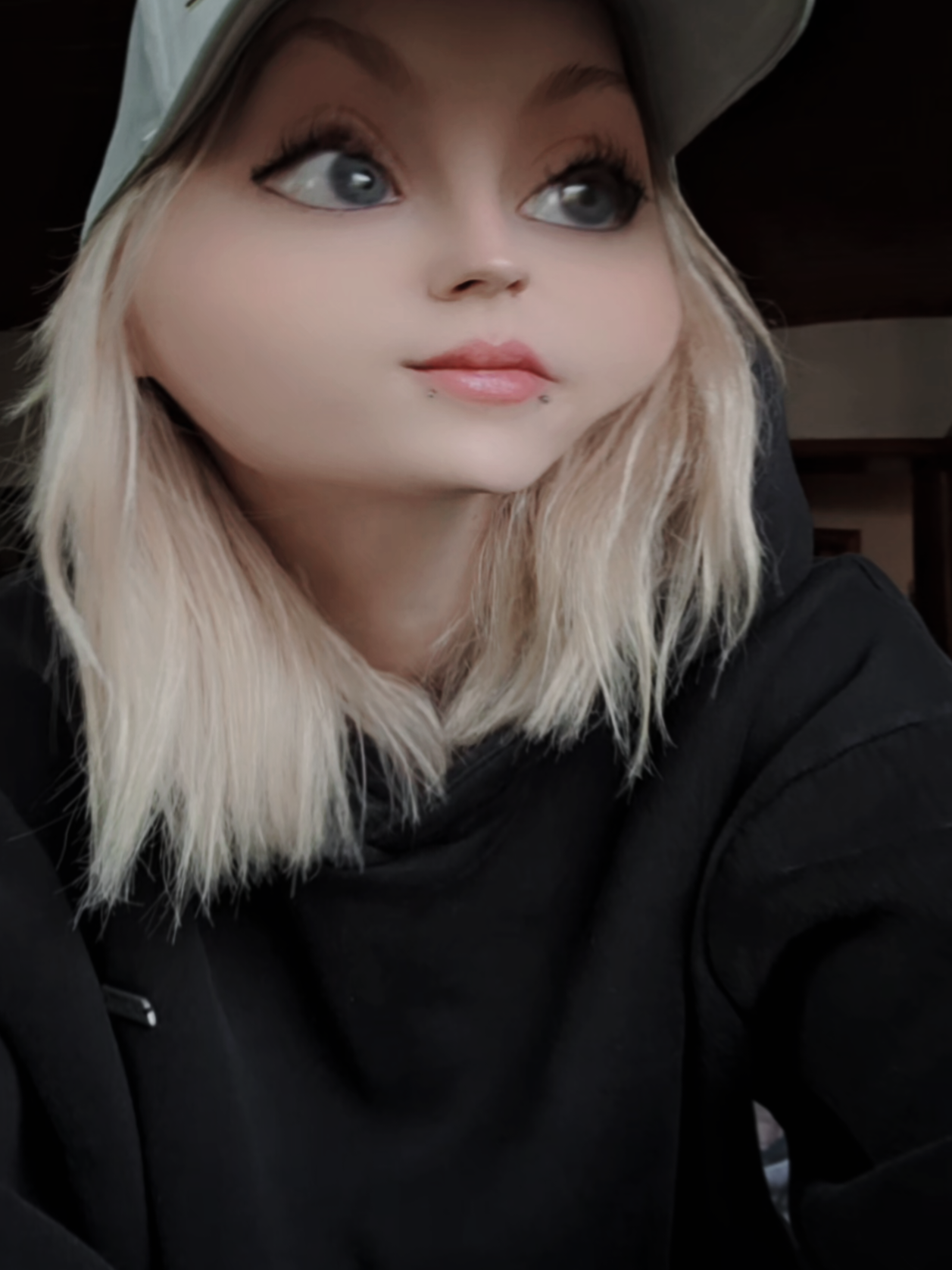 @annika_