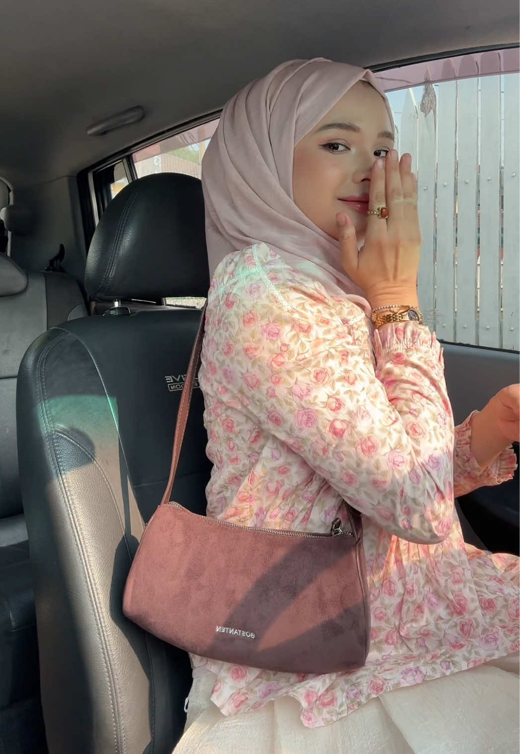 @Farahelia