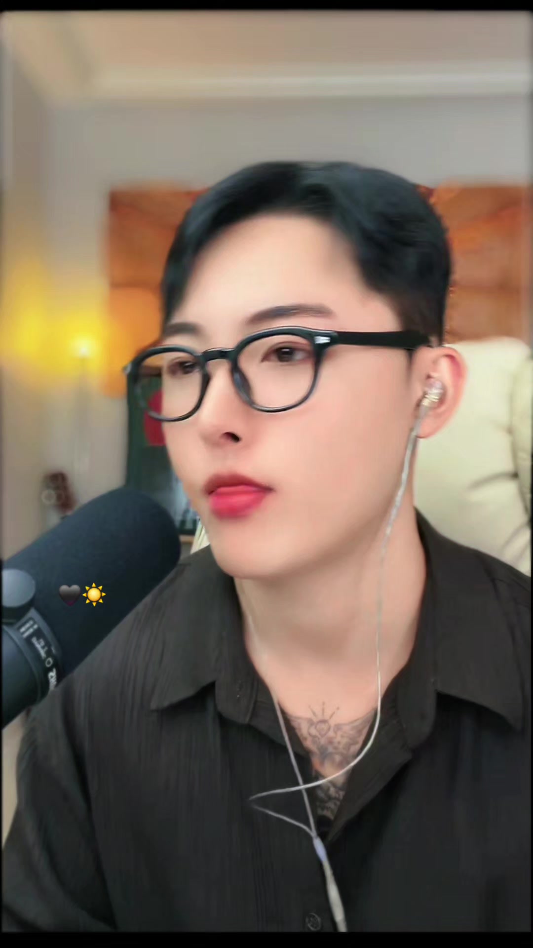 @🖤˚⋆선샤인⋆˚☀️