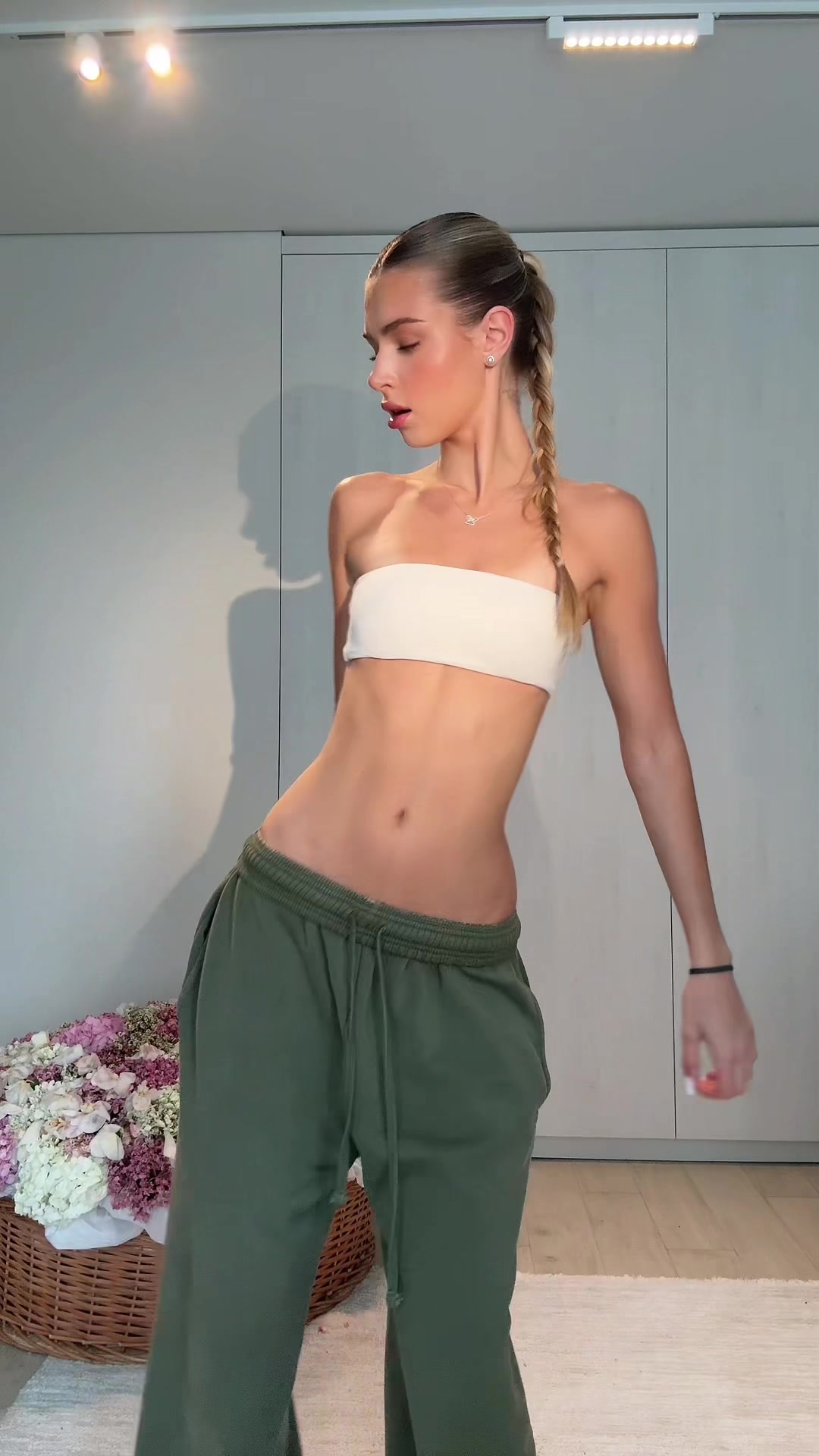 @e