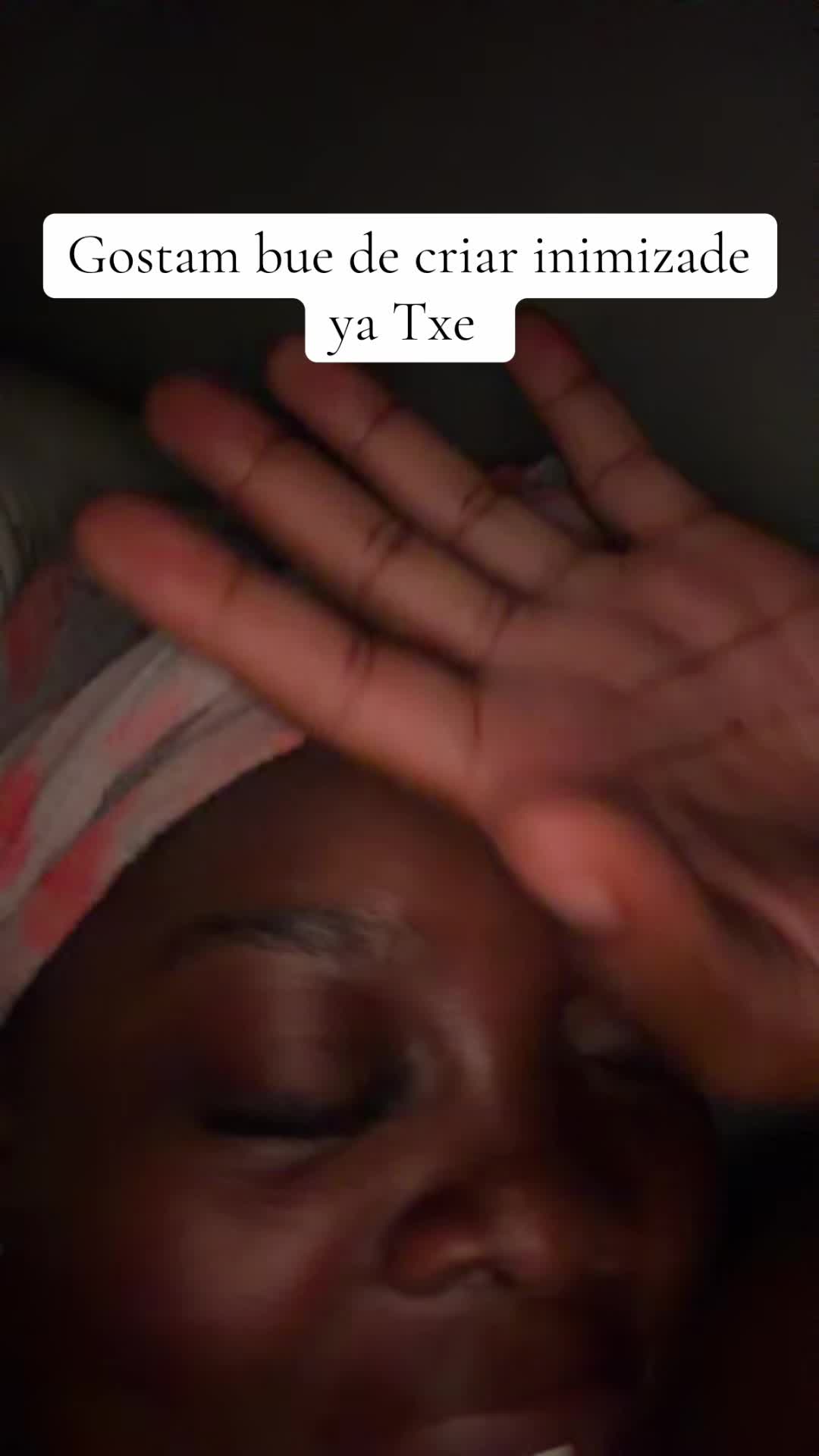 @Eleniaax