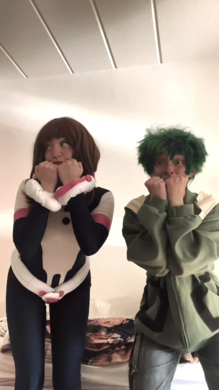 @Cy does cosplays