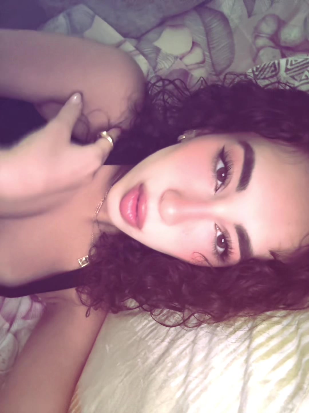 @🖤